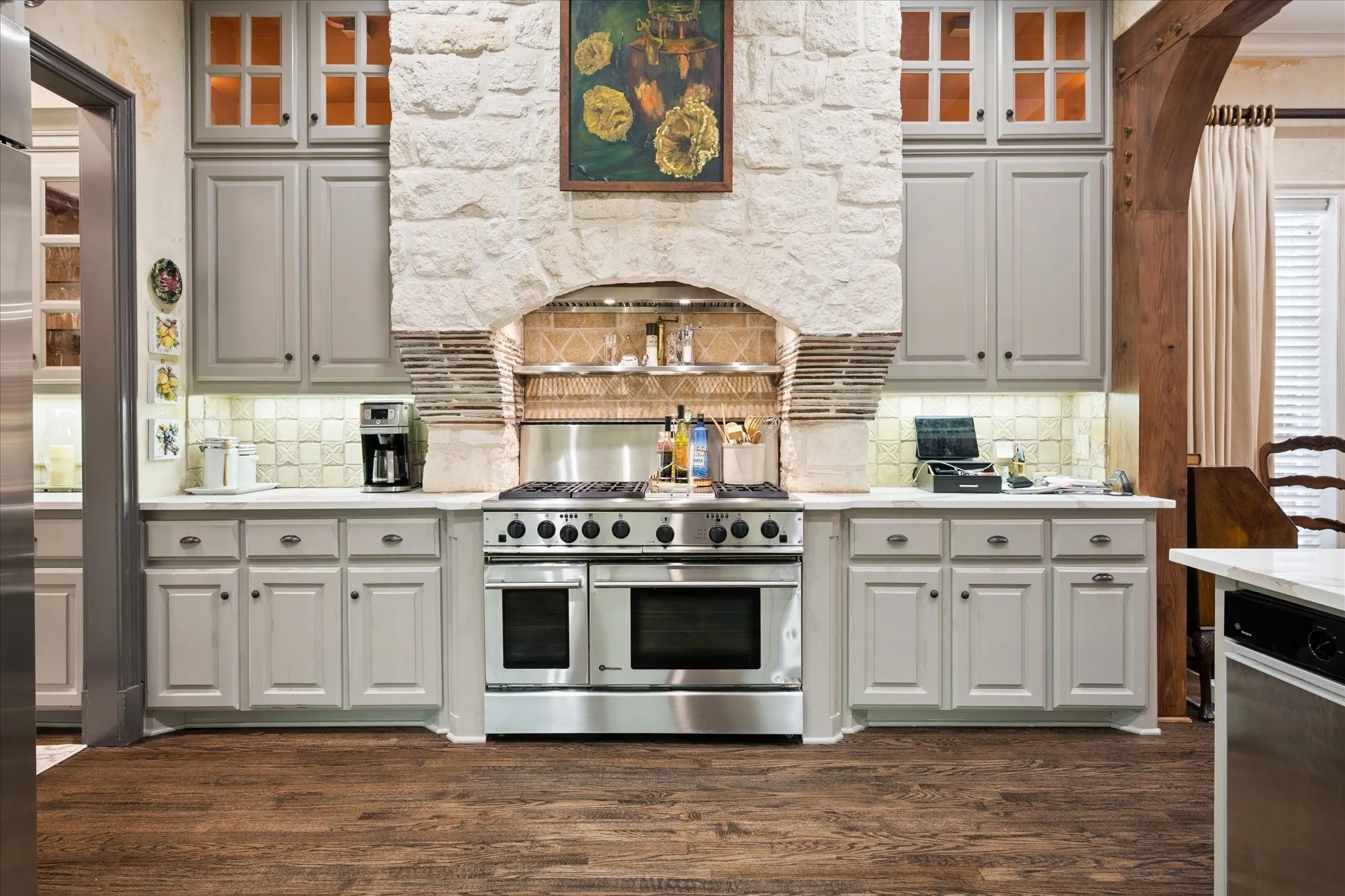 Gas burner cooktop
