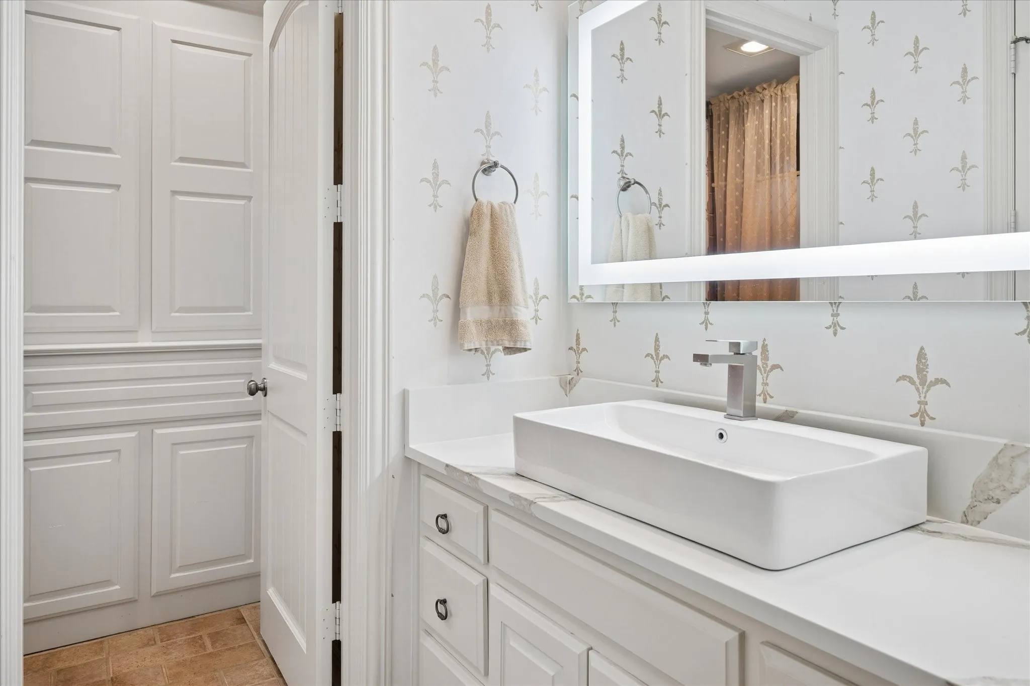 ensuite for Bedroom #1