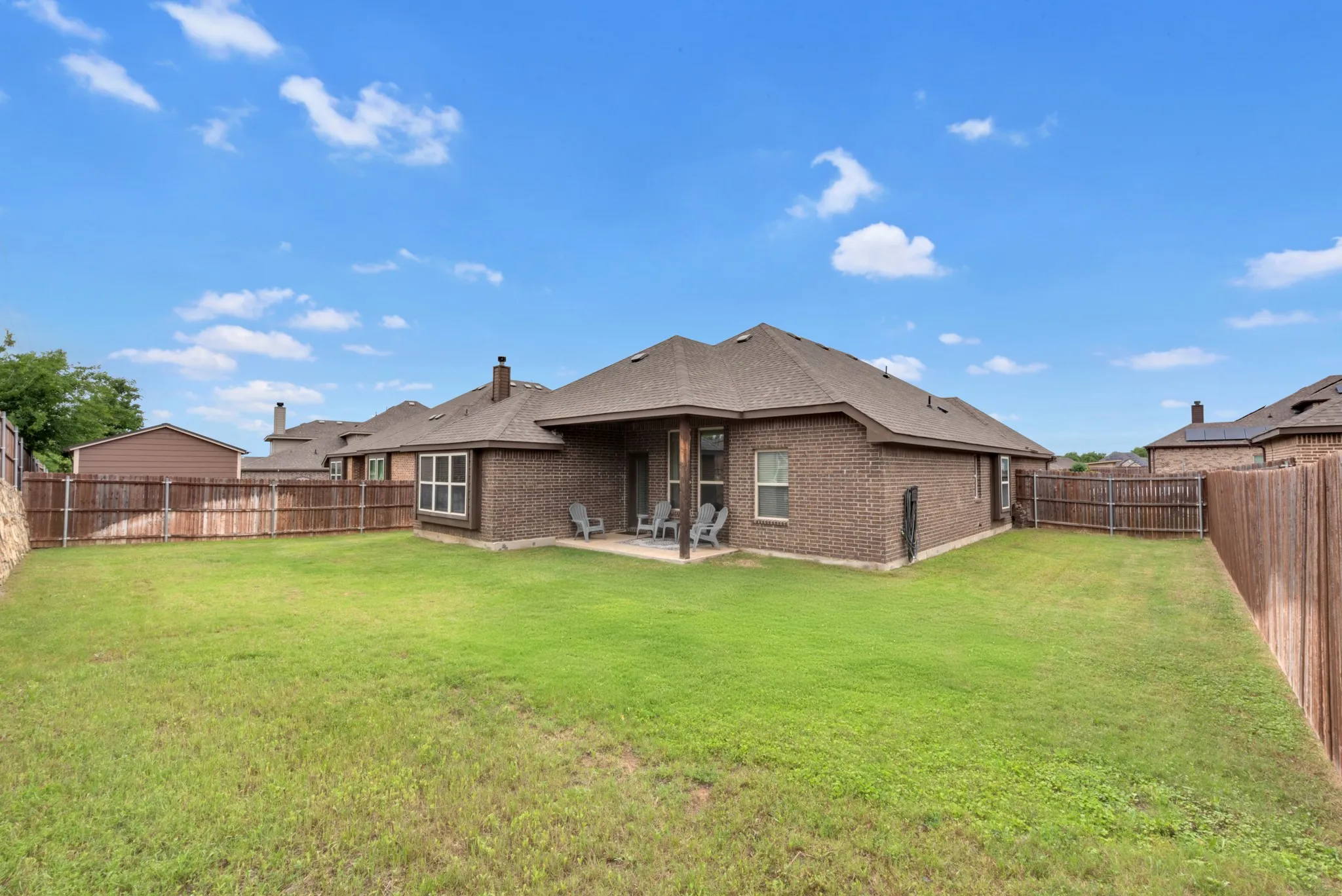Single Family Residence For Sale in Denton County , 1418 Wagon Wheel Way, Krum, Texas 76249, 3 Bedroom, 2 Bathroom, 2 Garage spaces, 1,964 Sqft, built in 2019, mls#21256089, Real Estate Agent in Krum, Homes For Sale in Denton county, Homes For Sale in Krum, Realtor in Krum Texas, Real Estate Brokerage Independent Realty Texas, Luminita Cordes Realtor