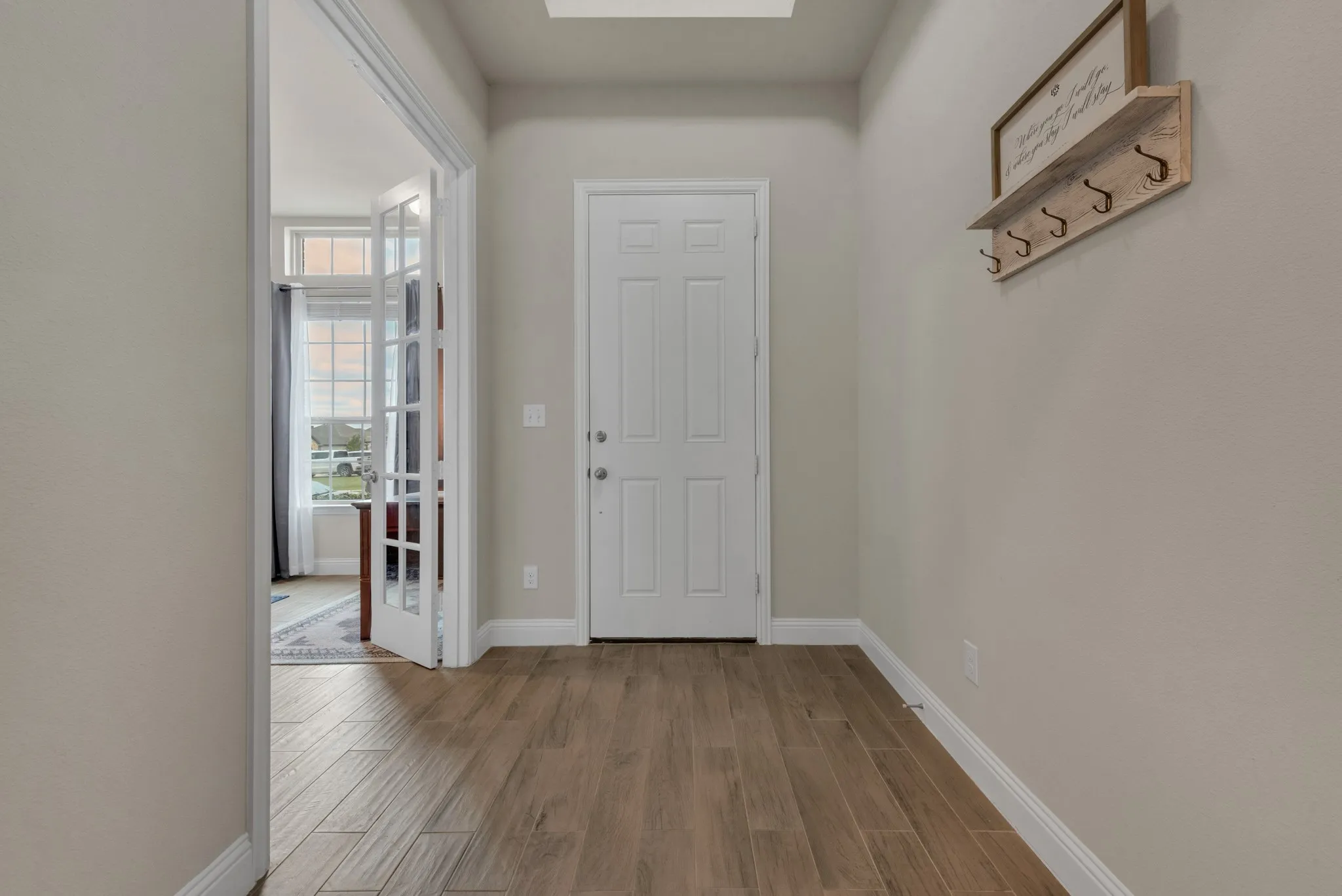 Single Family Residence For Sale in Denton County , 1418 Wagon Wheel Way, Krum, Texas 76249, 3 Bedroom, 2 Bathroom, 2 Garage spaces, 1,964 Sqft, built in 2019, mls#21256089, Real Estate Agent in Krum, Homes For Sale in Denton county, Homes For Sale in Krum, Realtor in Krum Texas, Real Estate Brokerage Independent Realty Texas, Luminita Cordes Realtor