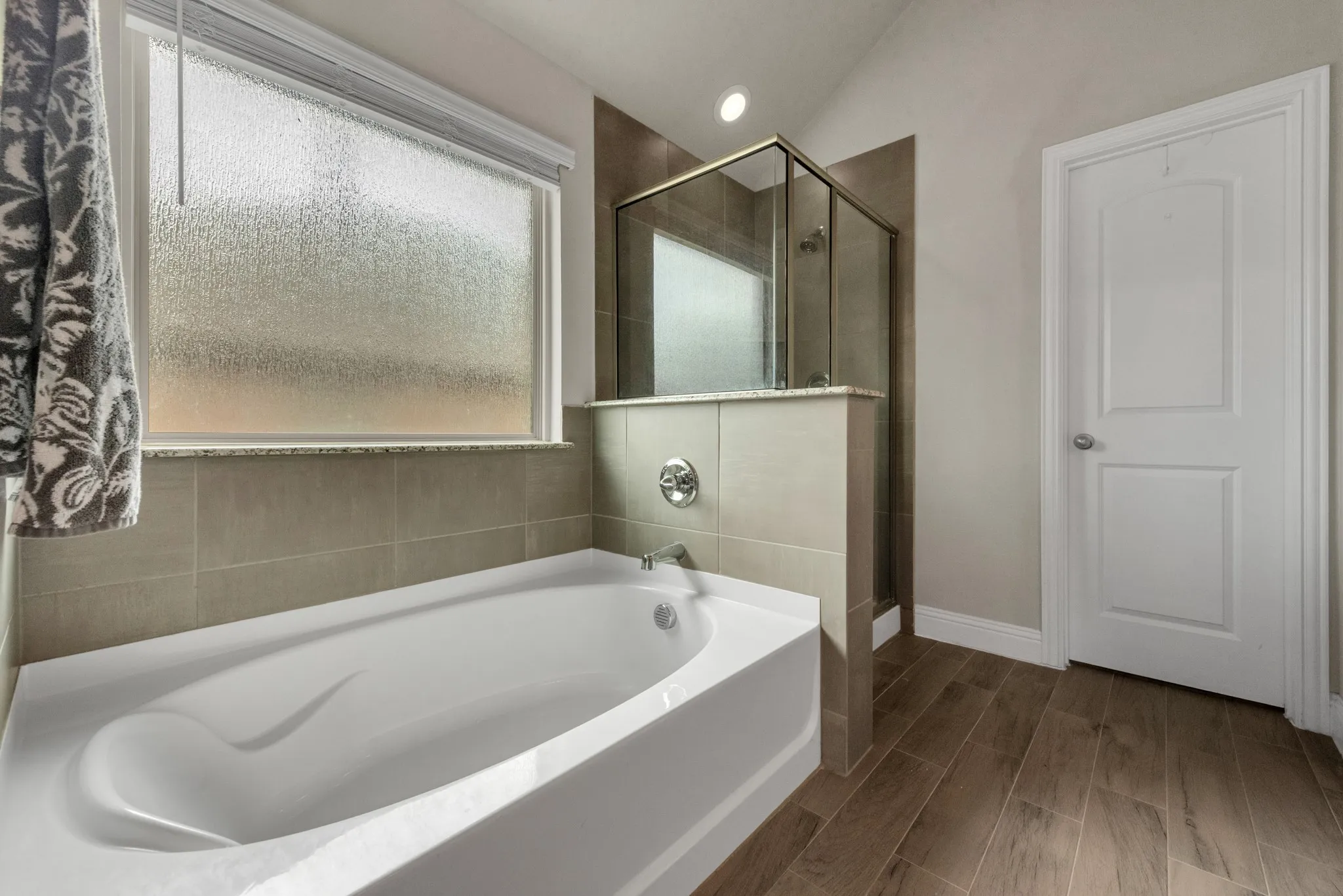 Single Family Residence For Sale in Denton County , 1418 Wagon Wheel Way, Krum, Texas 76249, 3 Bedroom, 2 Bathroom, 2 Garage spaces, 1,964 Sqft, built in 2019, mls#21256089, Real Estate Agent in Krum, Homes For Sale in Denton county, Homes For Sale in Krum, Realtor in Krum Texas, Real Estate Brokerage Independent Realty Texas, Luminita Cordes Realtor