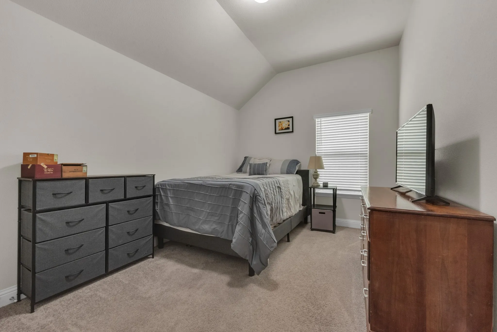 Single Family Residence For Sale in Denton County , 1418 Wagon Wheel Way, Krum, Texas 76249, 3 Bedroom, 2 Bathroom, 2 Garage spaces, 1,964 Sqft, built in 2019, mls#21256089, Real Estate Agent in Krum, Homes For Sale in Denton county, Homes For Sale in Krum, Realtor in Krum Texas, Real Estate Brokerage Independent Realty Texas, Luminita Cordes Realtor