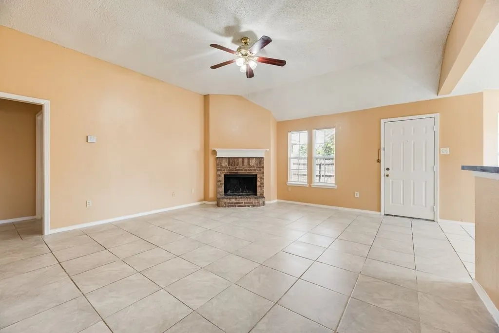Single Family Residence For Sale in Dallas County , 1019 Balkan Drive, Lancaster, Texas 75134, 4 Bedrooms, 2 Bathrooms, 2 Garage spaces, 1,747 Sqft, built in 2002, Preowned, Price $284,900, mls#21256301, Real Estate Agent in Lancaster, Homes For Sale in Dallas county, Homes For Sale in Lancaster, Realtor in Lancaster Texas, Real Estate Brokerage Independent Realty Texas, Luminita Cordes Realtor