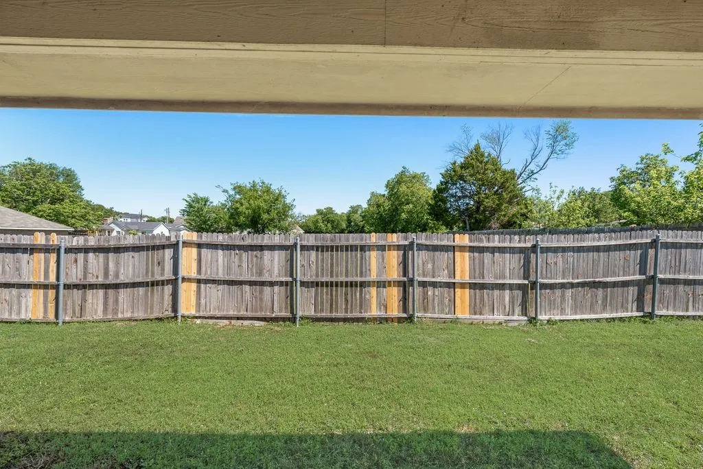 Single Family Residence For Sale in Dallas County , 1019 Balkan Drive, Lancaster, Texas 75134, 4 Bedrooms, 2 Bathrooms, 2 Garage spaces, 1,747 Sqft, built in 2002, Preowned, Price $284,900, mls#21256301, Real Estate Agent in Lancaster, Homes For Sale in Dallas county, Homes For Sale in Lancaster, Realtor in Lancaster Texas, Real Estate Brokerage Independent Realty Texas, Luminita Cordes Realtor