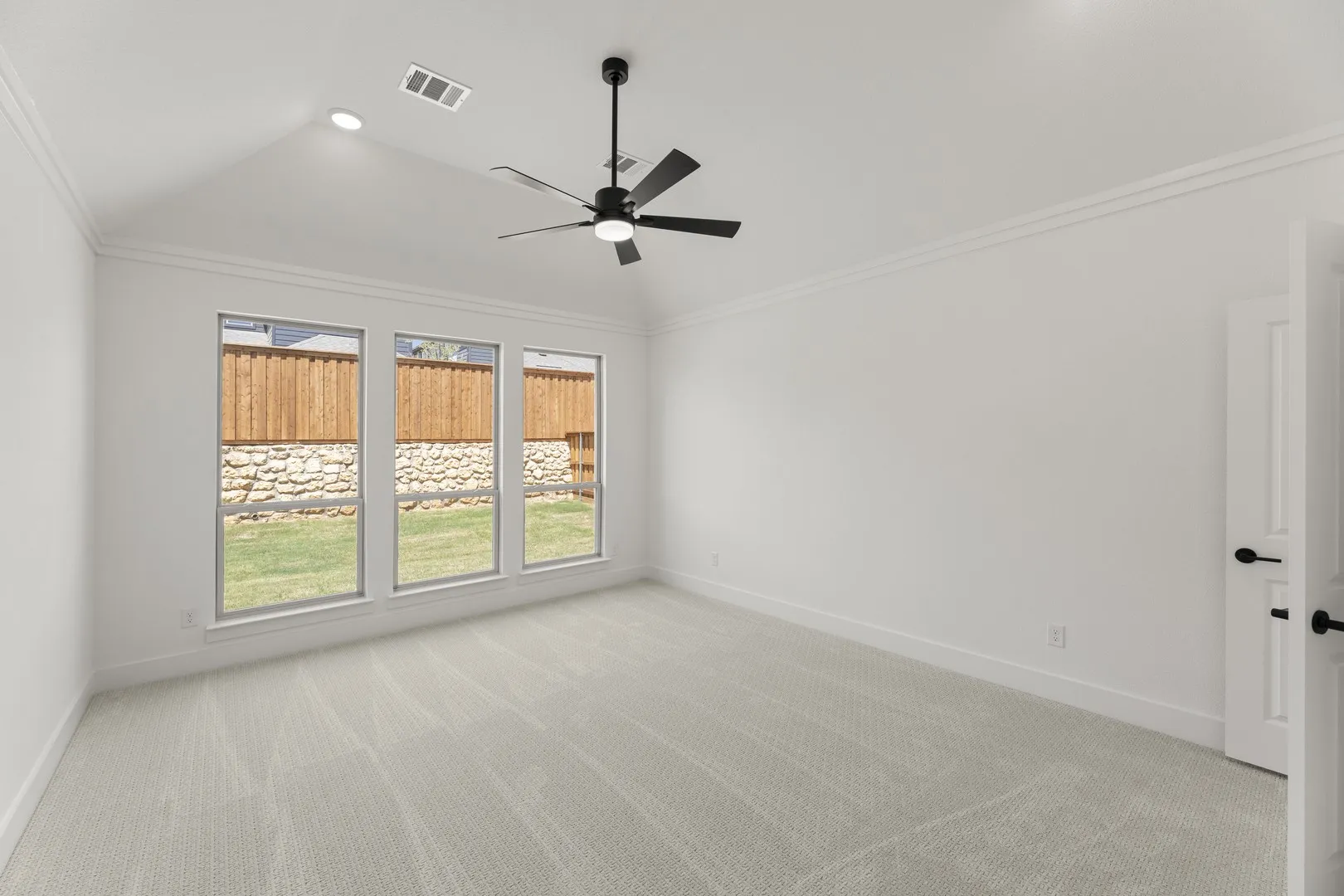 19. 508 Loggia - Primary