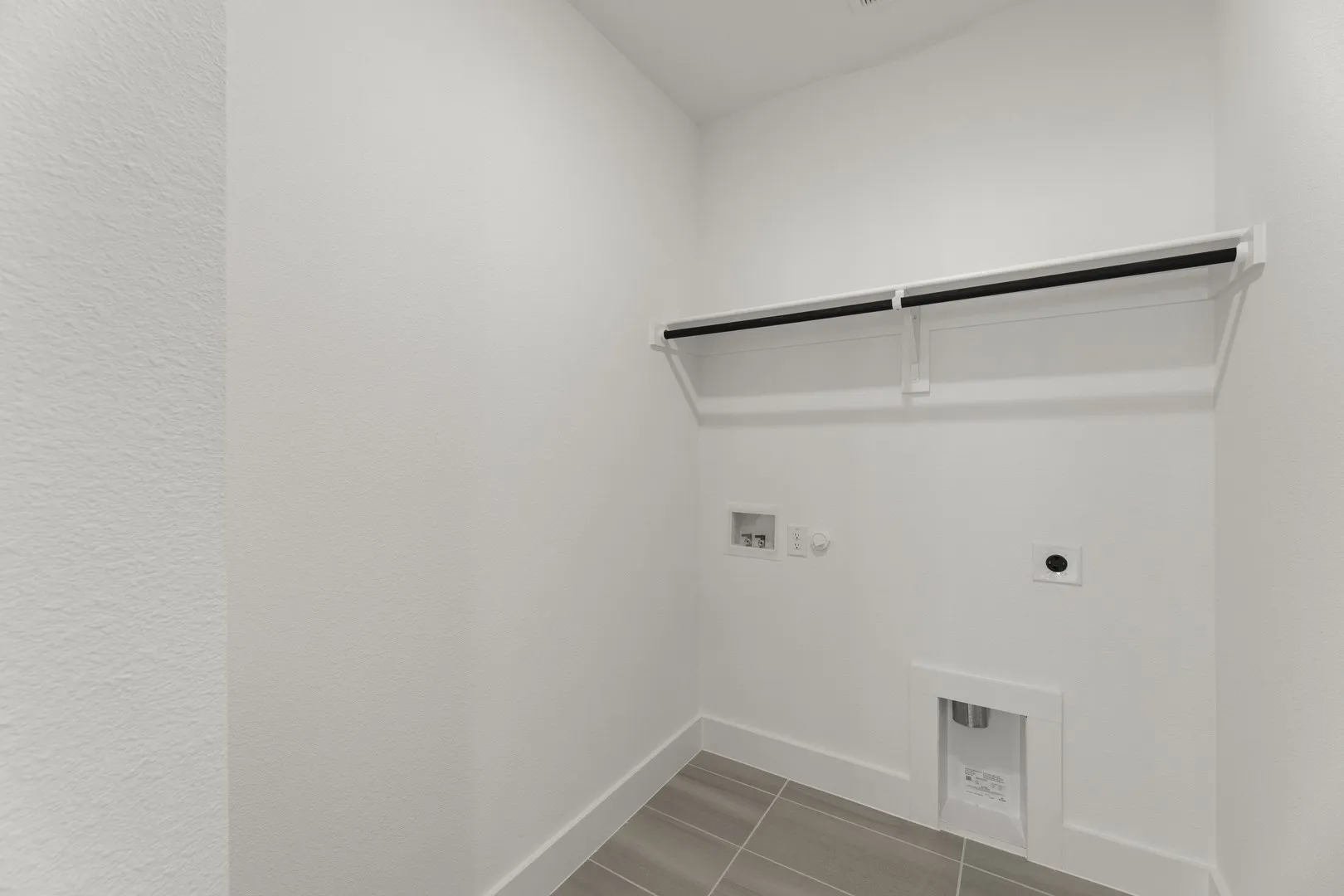 18. 508 Loggia - Utility