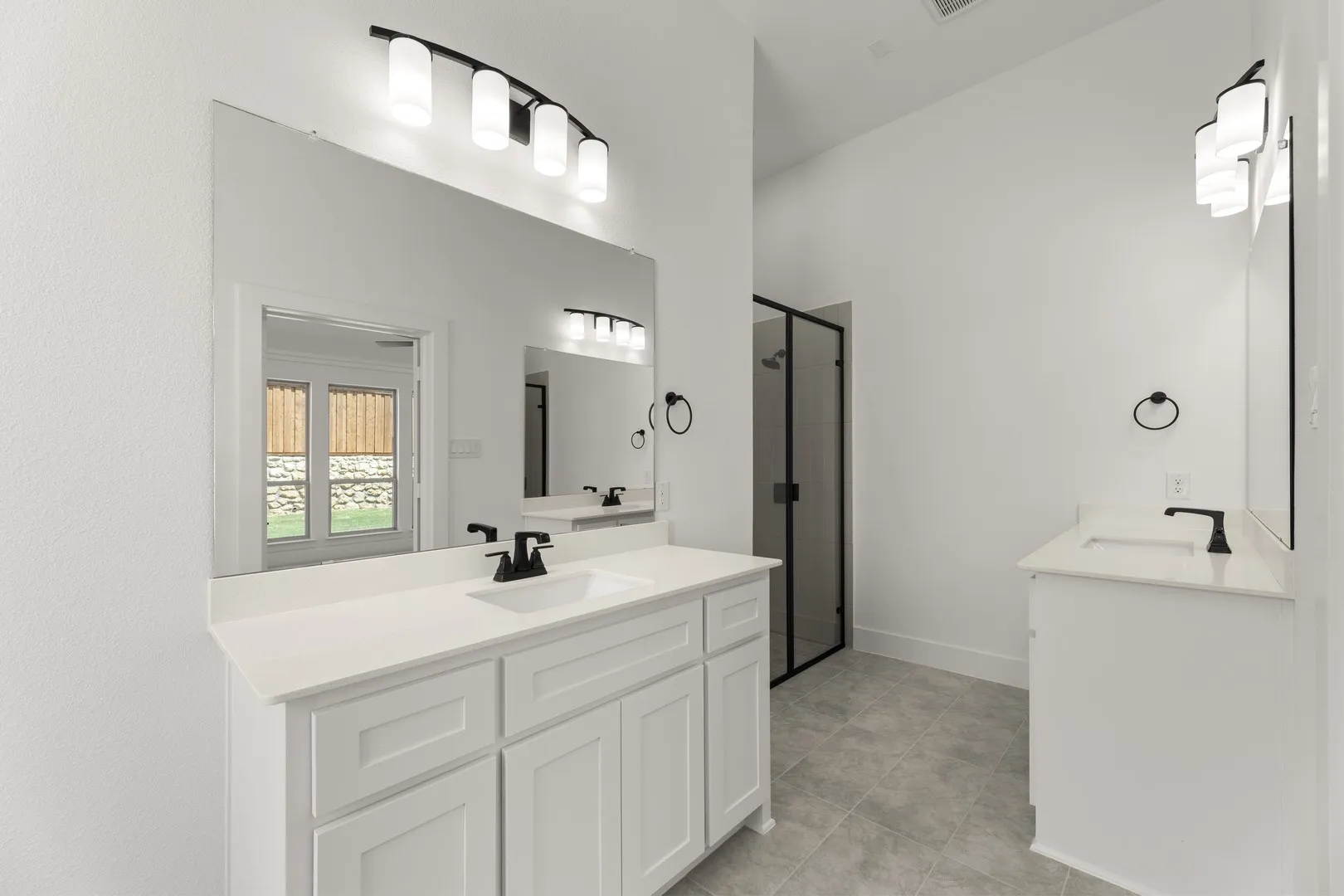 23. 508 Loggia - Bath (3)
