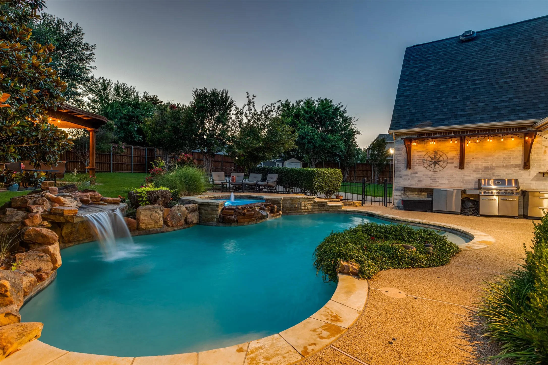 Private Pool with Fountain and Outdoor Cooking