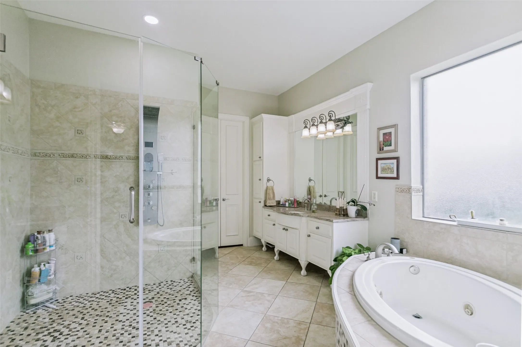 Primary Bath with Split Dual Vanities and Walk in Closet
