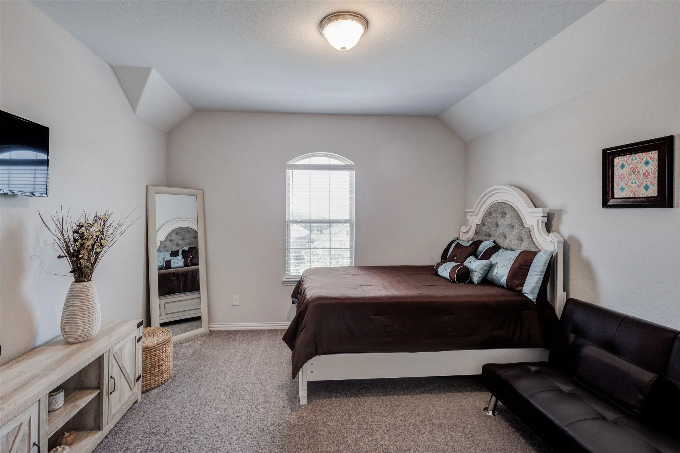 Single Family Residence For Sale in Tarrant County , 433 Windy Knoll Road, Fort Worth, Texas 76028, 3 Bedroom, 3 Bathroom, 2 Garage spaces, 2,604 Sqft, built in 2020, Preowned, mls#21246775, Real Estate Agent in Fort Worth, Homes For Sale in Tarrant county, Homes For Sale in Fort Worth, Realtor in Fort Worth Texas, Real Estate Brokerage Independent Realty Texas, Luminita Cordes Realtor