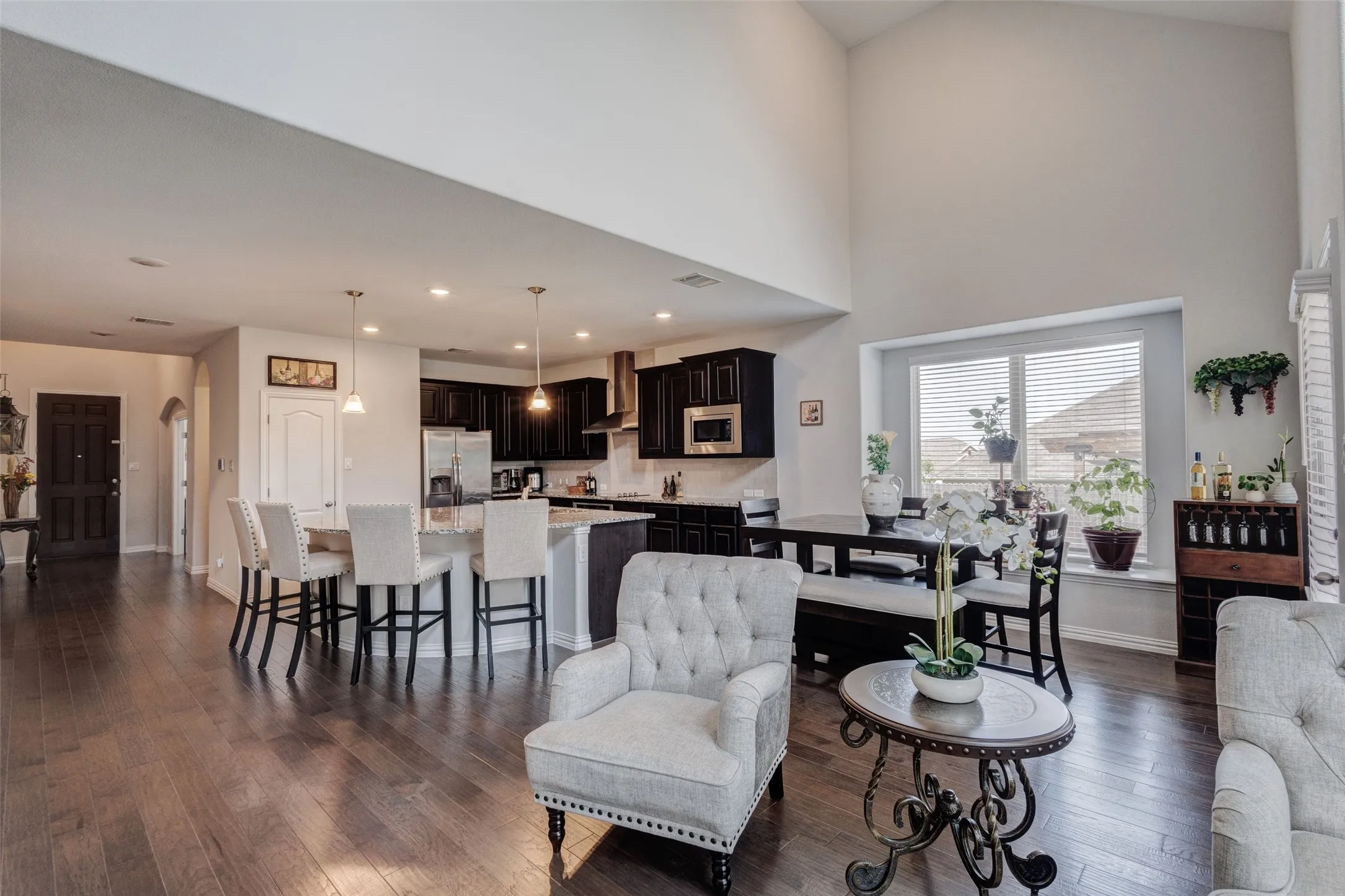 Single Family Residence For Sale in Tarrant County , 433 Windy Knoll Road, Fort Worth, Texas 76028, 3 Bedroom, 3 Bathroom, 2 Garage spaces, 2,604 Sqft, built in 2020, Preowned, mls#21246775, Real Estate Agent in Fort Worth, Homes For Sale in Tarrant county, Homes For Sale in Fort Worth, Realtor in Fort Worth Texas, Real Estate Brokerage Independent Realty Texas, Luminita Cordes Realtor