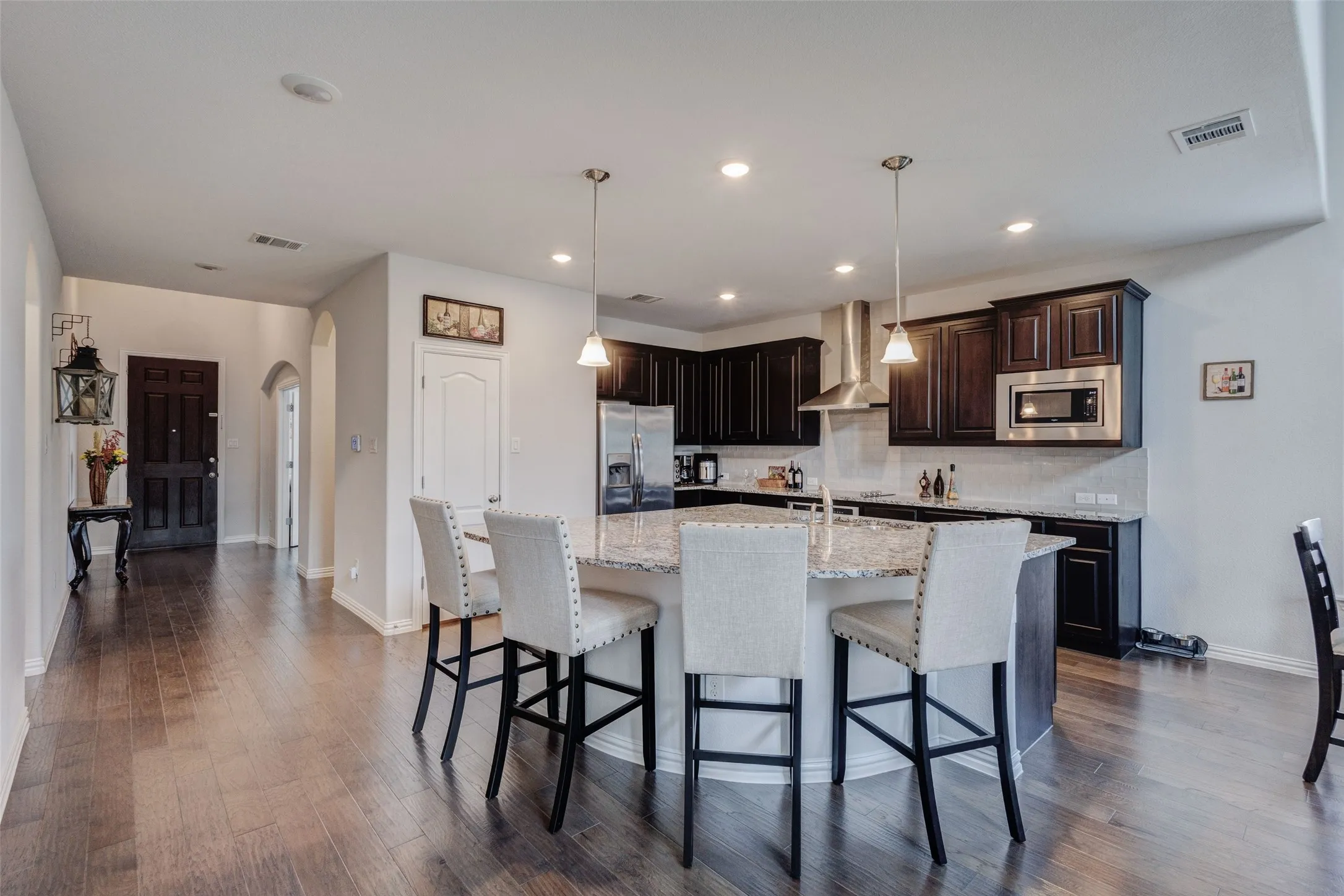 Single Family Residence For Sale in Tarrant County , 433 Windy Knoll Road, Fort Worth, Texas 76028, 3 Bedroom, 3 Bathroom, 2 Garage spaces, 2,604 Sqft, built in 2020, Preowned, mls#21246775, Real Estate Agent in Fort Worth, Homes For Sale in Tarrant county, Homes For Sale in Fort Worth, Realtor in Fort Worth Texas, Real Estate Brokerage Independent Realty Texas, Luminita Cordes Realtor