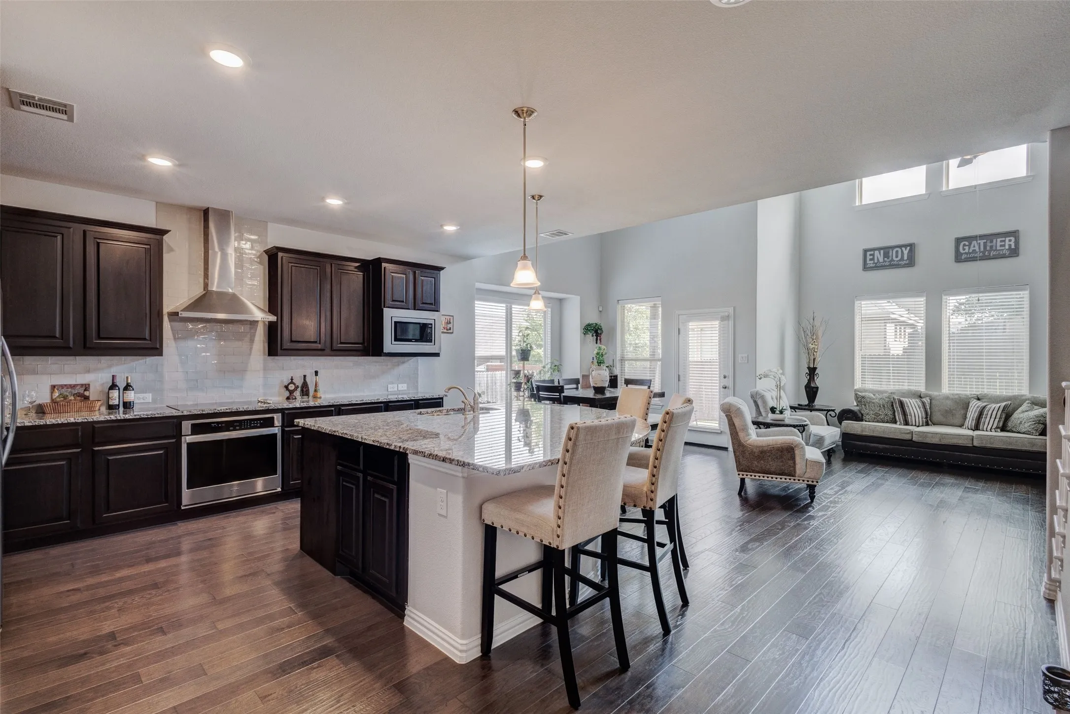 Single Family Residence For Sale in Tarrant County , 433 Windy Knoll Road, Fort Worth, Texas 76028, 3 Bedroom, 3 Bathroom, 2 Garage spaces, 2,604 Sqft, built in 2020, Preowned, mls#21246775, Real Estate Agent in Fort Worth, Homes For Sale in Tarrant county, Homes For Sale in Fort Worth, Realtor in Fort Worth Texas, Real Estate Brokerage Independent Realty Texas, Luminita Cordes Realtor