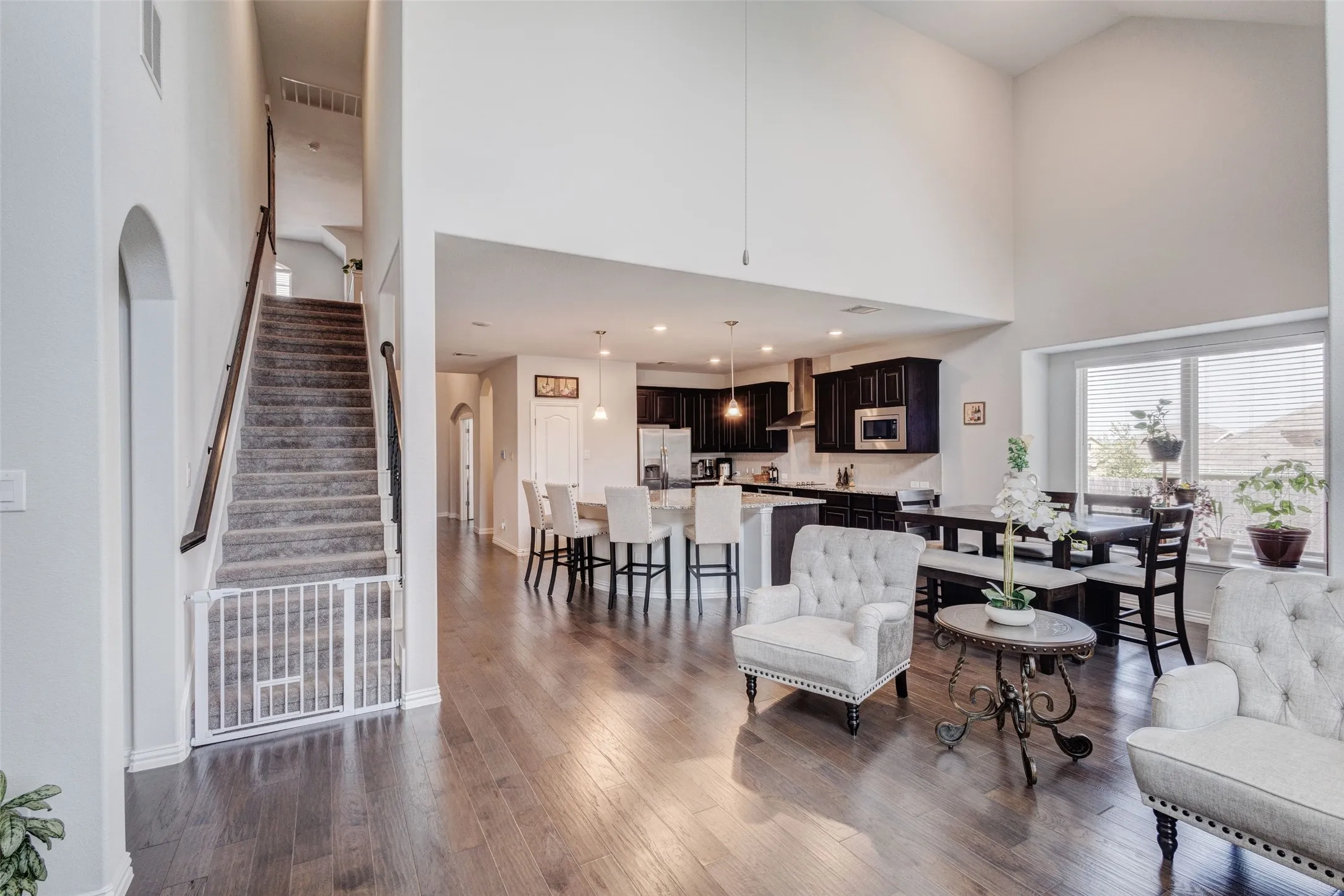Single Family Residence For Sale in Tarrant County , 433 Windy Knoll Road, Fort Worth, Texas 76028, 3 Bedroom, 3 Bathroom, 2 Garage spaces, 2,604 Sqft, built in 2020, Preowned, mls#21246775, Real Estate Agent in Fort Worth, Homes For Sale in Tarrant county, Homes For Sale in Fort Worth, Realtor in Fort Worth Texas, Real Estate Brokerage Independent Realty Texas, Luminita Cordes Realtor