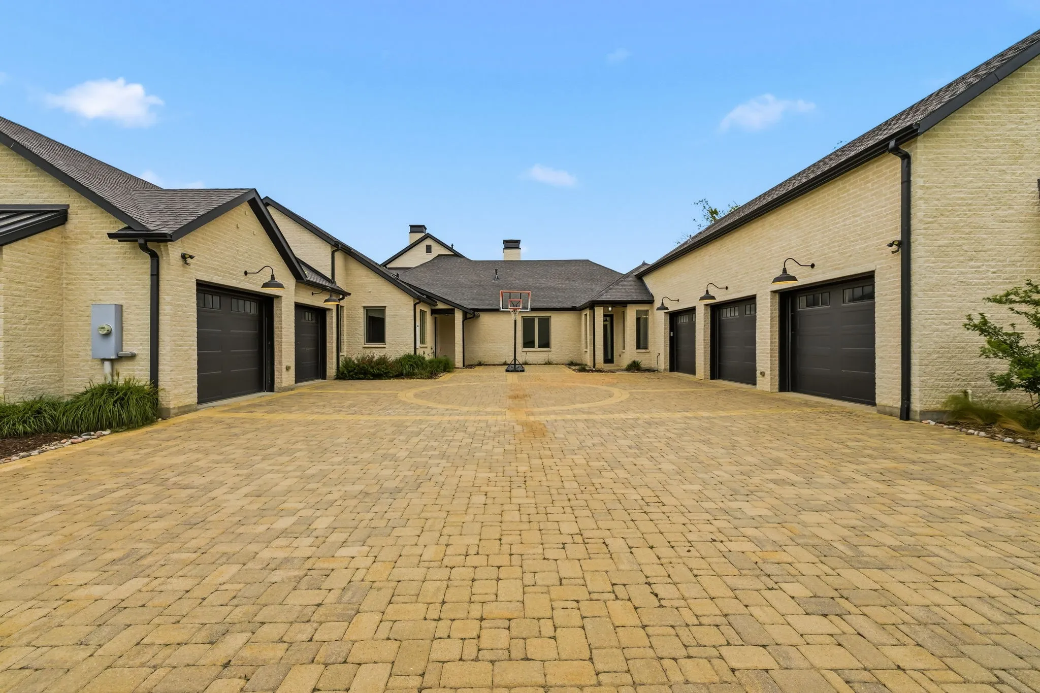 Single Family Residence For Sale in Collin County , 7851 Meadow Hill Drive, Frisco, Texas 75033, 5 Bedroom, 6 Bathroom, 5 Garage spaces, 6,343 Sqft, built in 2018, Preowned, Price $5,300,000, mls#21255553, Real Estate Agent in Frisco, Homes For Sale in Collin county, Homes For Sale in Frisco, Realtor in Frisco Texas, Real Estate Brokerage Independent Realty Texas, Luminita Cordes Realtor
