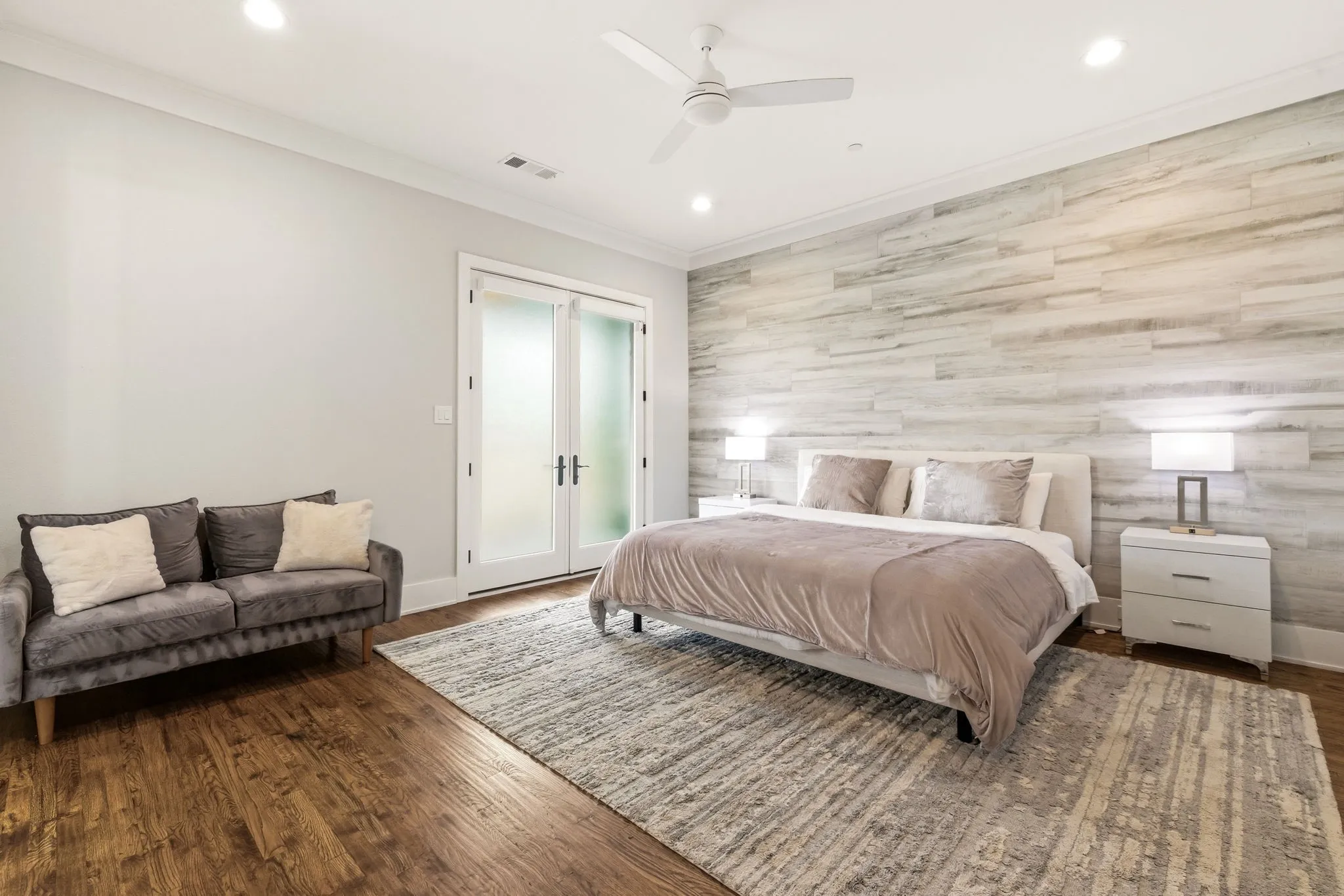 Single Family Residence For Sale in Collin County , 7851 Meadow Hill Drive, Frisco, Texas 75033, 5 Bedroom, 6 Bathroom, 5 Garage spaces, 6,343 Sqft, built in 2018, Preowned, Price $5,300,000, mls#21255553, Real Estate Agent in Frisco, Homes For Sale in Collin county, Homes For Sale in Frisco, Realtor in Frisco Texas, Real Estate Brokerage Independent Realty Texas, Luminita Cordes Realtor