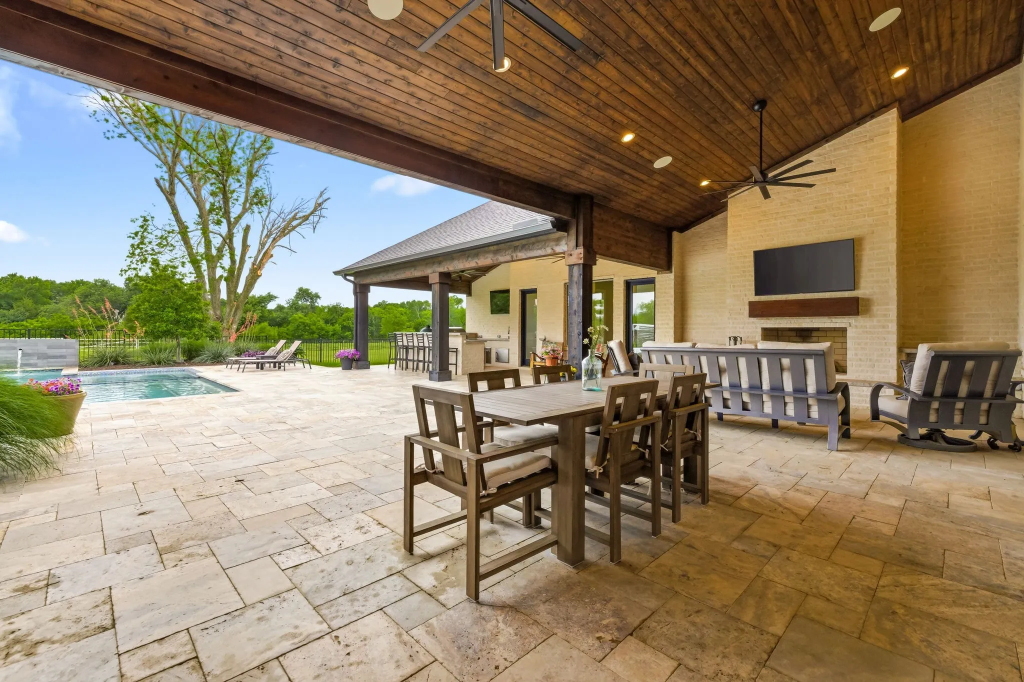 Single Family Residence For Sale in Collin County , 7851 Meadow Hill Drive, Frisco, Texas 75033, 5 Bedroom, 6 Bathroom, 5 Garage spaces, 6,343 Sqft, built in 2018, Preowned, mls#21255553, Real Estate Agent in Frisco, Homes For Sale in Collin county, Homes For Sale in Frisco, Realtor in Frisco Texas, Real Estate Brokerage Independent Realty Texas, Luminita Cordes Realtor