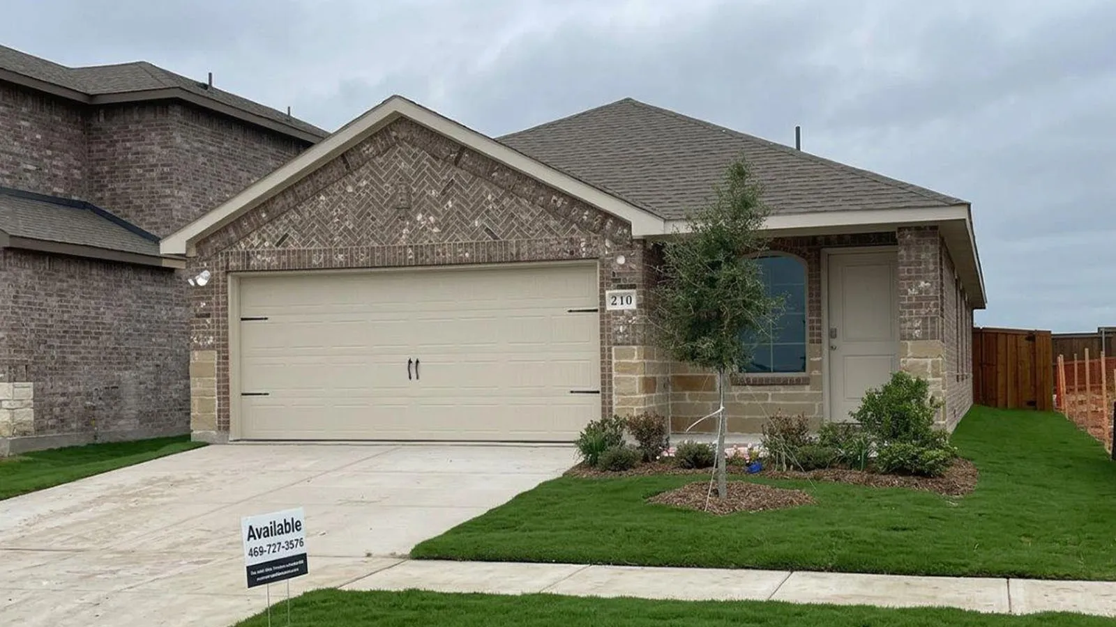 Single Family Residence For Sale in Kaufman County , 210 Pheasant Run Road, Terrell, Texas 75160, 3 Bedroom, 2 Bathroom, 2 Garage spaces, 1,582 Sqft, built in 2026, New Construction - Incomplete, mls#21257168, Real Estate Agent in Terrell, Homes For Sale in Kaufman county, Homes For Sale in Terrell, Realtor in Terrell Texas, Real Estate Brokerage Independent Realty Texas, Luminita Cordes Realtor