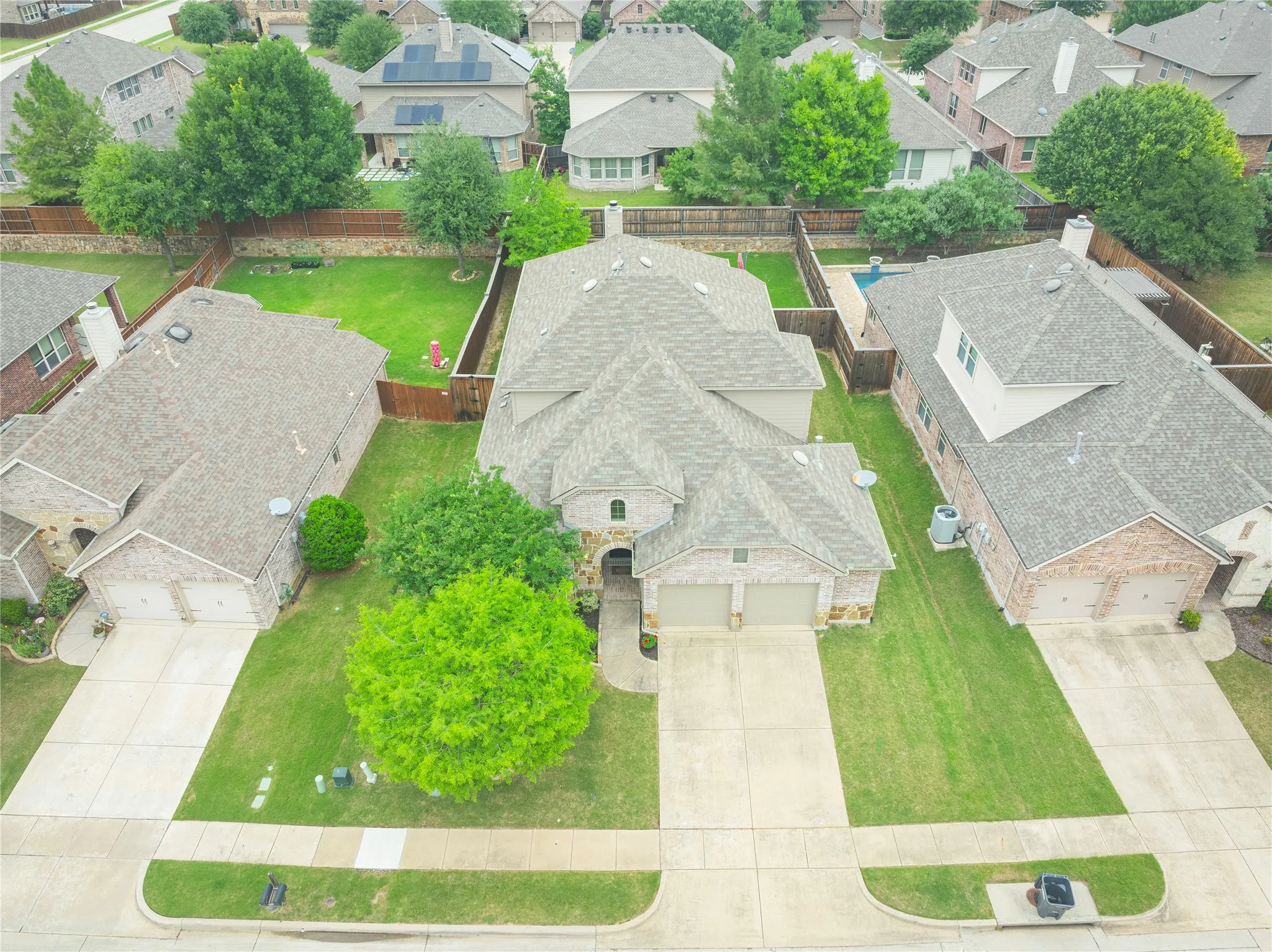 Single Family Residence For Sale in Collin County , 5320 Grovewood Drive, Mc Kinney, Texas 75071, 5 Bedroom, 3 Bathroom, 2 Garage spaces, 2,963 Sqft, built in 2012, mls#21256480, Real Estate Agent in Mc Kinney, Homes For Sale in Collin county, Homes For Sale in Mc Kinney, Realtor in Mc Kinney Texas, Real Estate Brokerage Independent Realty Texas, Luminita Cordes Realtor