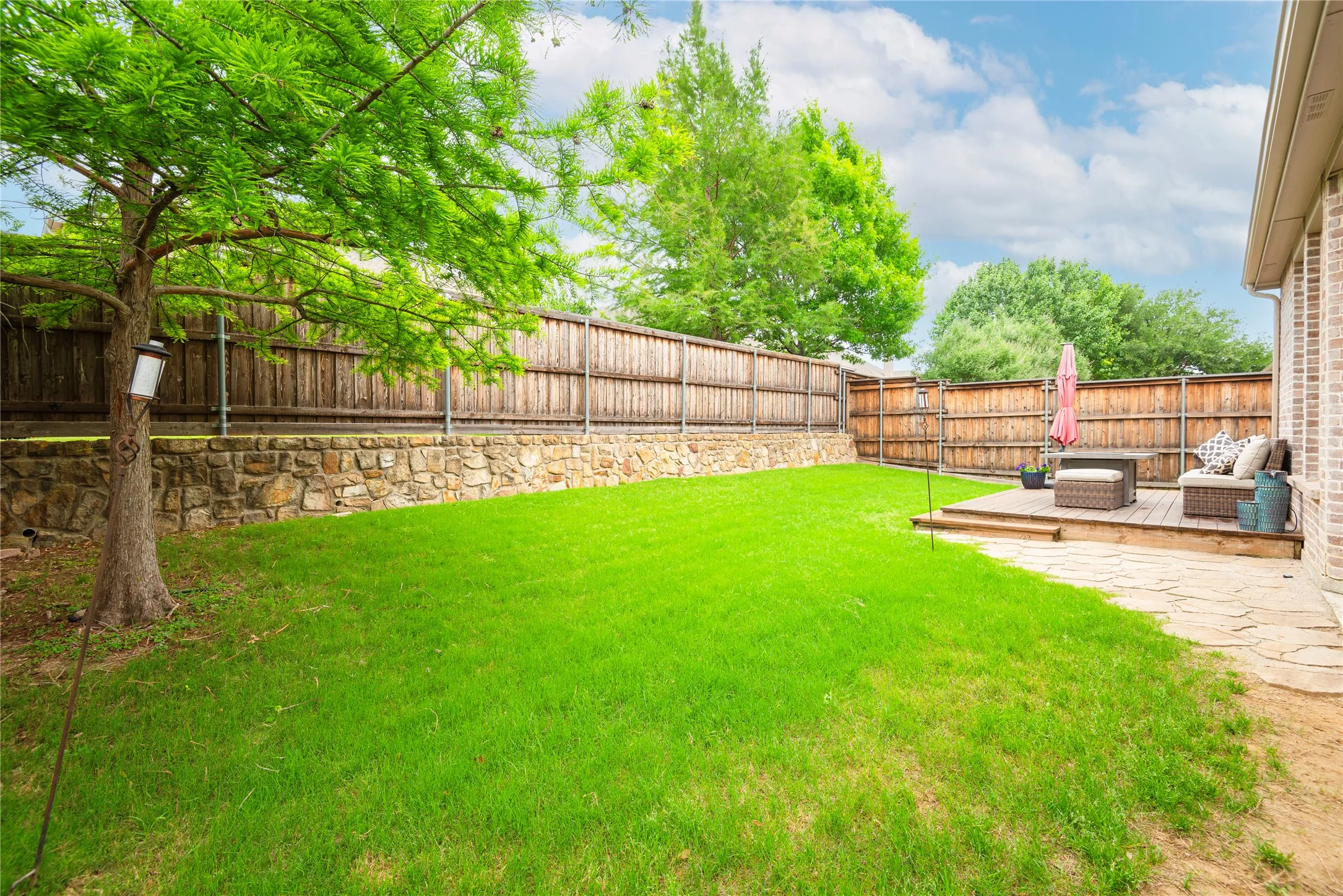 Single Family Residence For Sale in Collin County , 5320 Grovewood Drive, Mc Kinney, Texas 75071, 5 Bedroom, 3 Bathroom, 2 Garage spaces, 2,963 Sqft, built in 2012, mls#21256480, Real Estate Agent in Mc Kinney, Homes For Sale in Collin county, Homes For Sale in Mc Kinney, Realtor in Mc Kinney Texas, Real Estate Brokerage Independent Realty Texas, Luminita Cordes Realtor