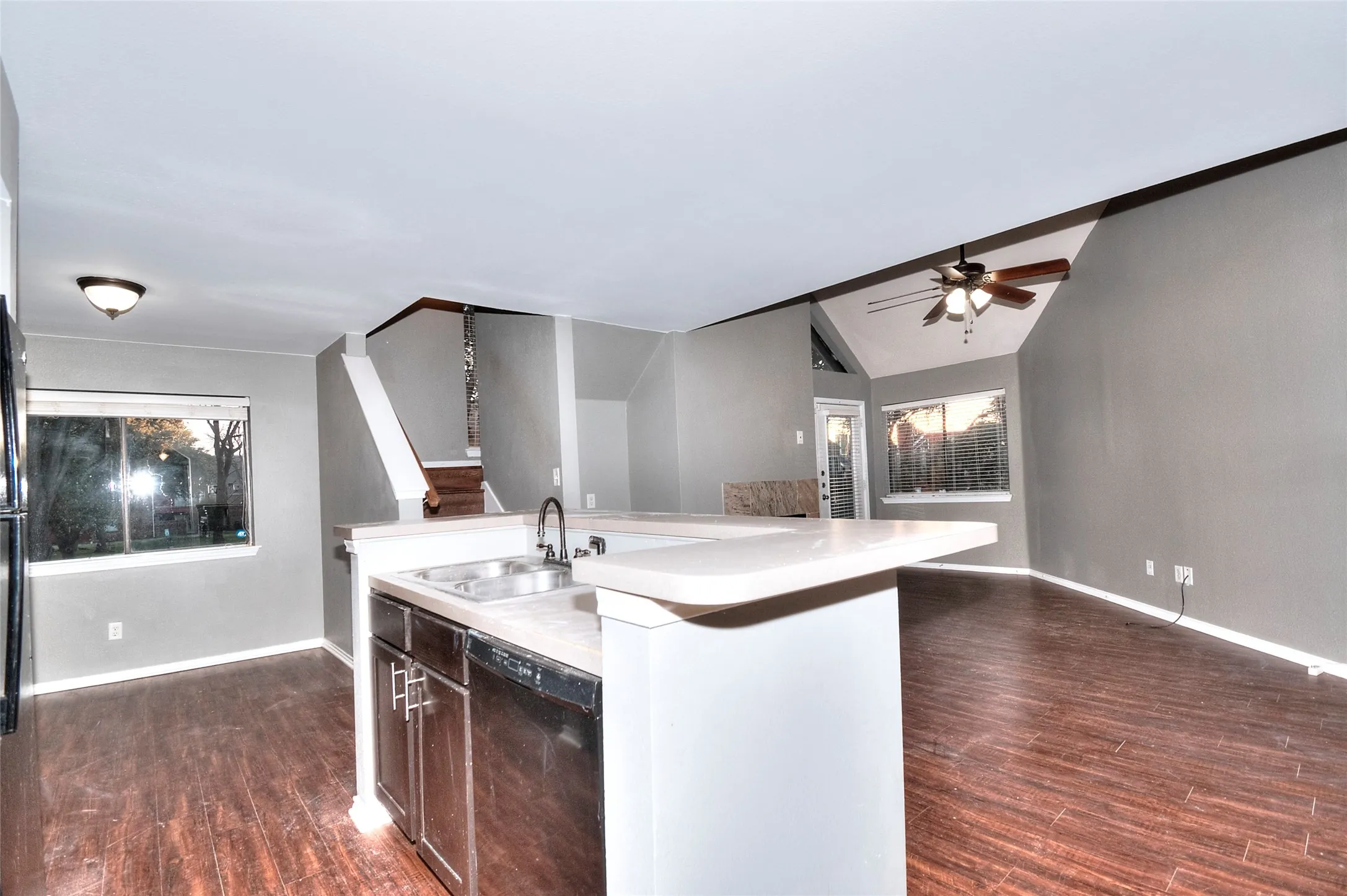 Condominium For Rent in Dallas County , 9831 Walnut Street 209, Dallas, Texas 75243, 2 Bedrooms, 2 Bathrooms, Garage spaces, 1,031 Sqft, built in 1983, Preowned, Price $1,600, mls#21257202, Real Estate Agent in Dallas, Homes For Rent in Dallas county, Homes For Rent in Dallas, Realtor in Dallas Texas, Real Estate Brokerage Independent Realty Texas, Luminita Cordes Realtor