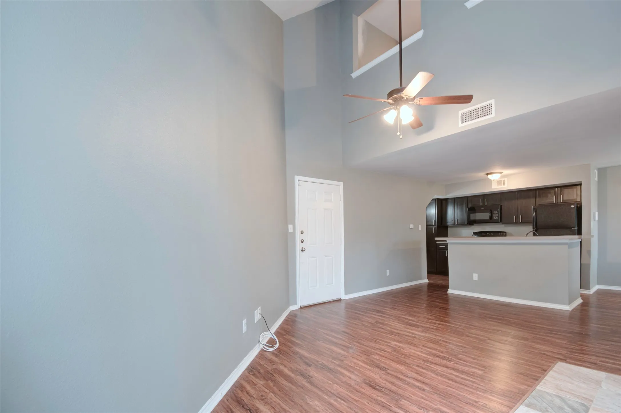 Condominium For Rent in Dallas County , 9831 Walnut Street 209, Dallas, Texas 75243, 2 Bedrooms, 2 Bathrooms, Garage spaces, 1,031 Sqft, built in 1983, Preowned, Price $1,600, mls#21257202, Real Estate Agent in Dallas, Homes For Rent in Dallas county, Homes For Rent in Dallas, Realtor in Dallas Texas, Real Estate Brokerage Independent Realty Texas, Luminita Cordes Realtor
