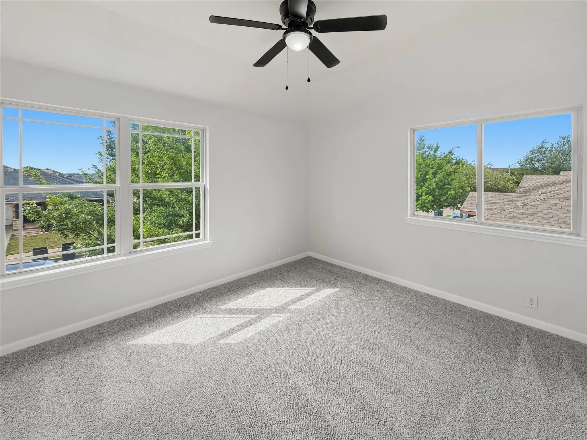 Single Family Residence For Sale in Tarrant County , 4272 Summersweet Lane, Fort Worth, Texas 76036, 5 Bedroom, 4 Bathroom, 2 Garage spaces, 2,961 Sqft, built in 2014, Preowned, mls#21257204, Real Estate Agent in Fort Worth, Homes For Sale in Tarrant county, Homes For Sale in Fort Worth, Realtor in Fort Worth Texas, Real Estate Brokerage Independent Realty Texas, Luminita Cordes Realtor