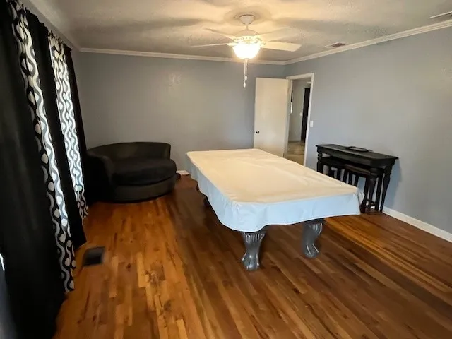 Single Family Residence For Sale in Fisher County , 901 E Burnside Street, Rotan, Texas 79546, 2 Bedroom, 2 Bathroom, Garage spaces, 1,842 Sqft, built in 1965, Preowned, mls#21257102, Real Estate Agent in Rotan, Homes For Sale in Fisher county, Homes For Sale in Rotan, Realtor in Rotan Texas, Real Estate Brokerage Independent Realty Texas, Luminita Cordes Realtor