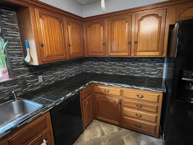 Single Family Residence For Sale in Fisher County , 901 E Burnside Street, Rotan, Texas 79546, 2 Bedroom, 2 Bathroom, Garage spaces, 1,842 Sqft, built in 1965, Preowned, mls#21257102, Real Estate Agent in Rotan, Homes For Sale in Fisher county, Homes For Sale in Rotan, Realtor in Rotan Texas, Real Estate Brokerage Independent Realty Texas, Luminita Cordes Realtor