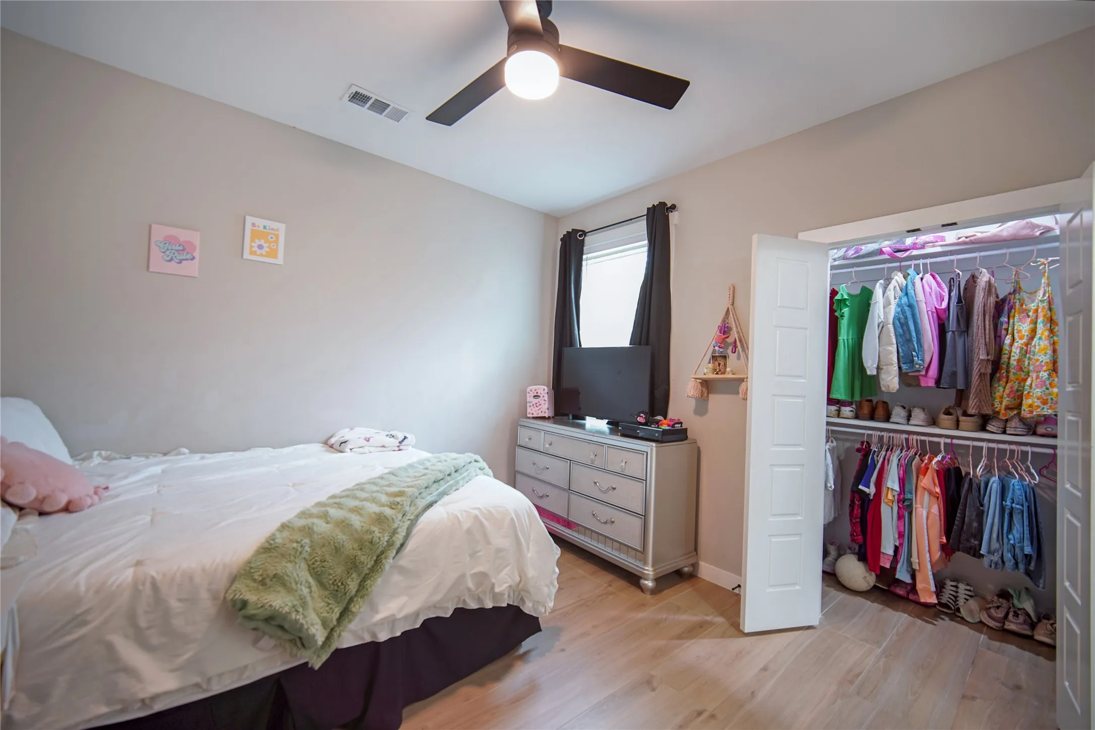 Single Family Residence For Sale in Wise County , 230 Driftwood Court, Runaway Bay, Texas 76426, 4 Bedroom, 3 Bathroom, 2 Garage spaces, 2,176 Sqft, built in 2022, Price $412,000, mls#21257236, Real Estate Agent in Runaway Bay, Homes For Sale in Wise county, Homes For Sale in Runaway Bay, Realtor in Runaway Bay Texas, Real Estate Brokerage Independent Realty Texas, Luminita Cordes Realtor