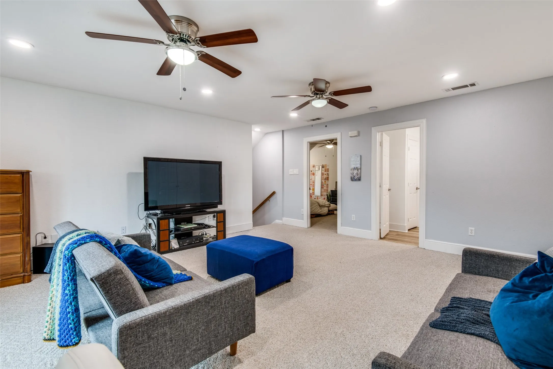 Single Family Residence For Sale in Hunt County , 9412 Private Road 2425, Poetry, Texas 75160, 5 Bedroom, 3 Bathroom, 2 Garage spaces, 3,359 Sqft, built in 2003, Preowned, mls#21254705, Real Estate Agent in Poetry, Homes For Sale in Hunt county, Homes For Sale in Poetry, Realtor in Poetry Texas, Real Estate Brokerage Independent Realty Texas, Luminita Cordes Realtor