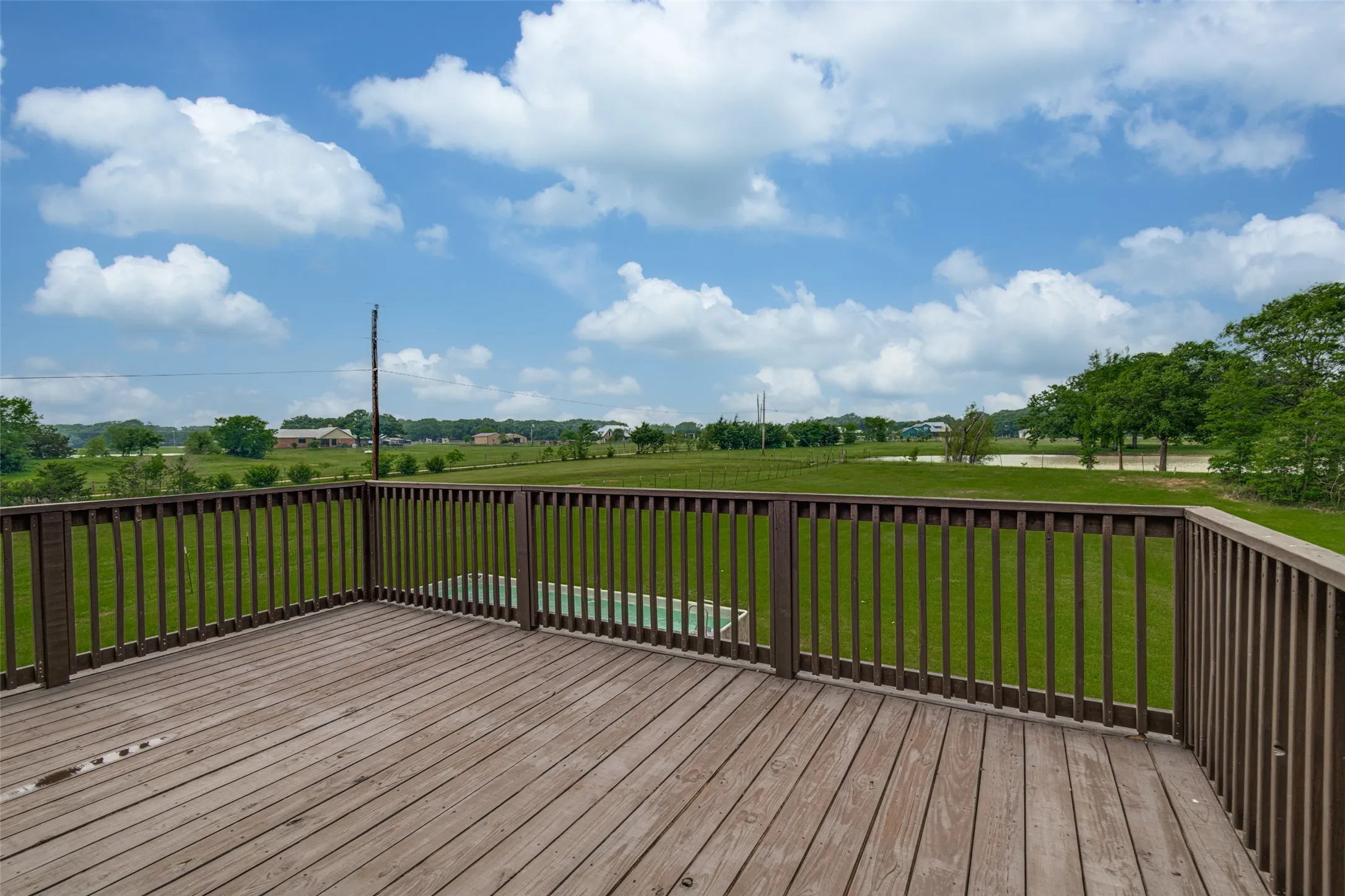 Single Family Residence For Sale in Hunt County , 9412 Private Road 2425, Poetry, Texas 75160, 5 Bedroom, 3 Bathroom, 2 Garage spaces, 3,359 Sqft, built in 2003, Preowned, mls#21254705, Real Estate Agent in Poetry, Homes For Sale in Hunt county, Homes For Sale in Poetry, Realtor in Poetry Texas, Real Estate Brokerage Independent Realty Texas, Luminita Cordes Realtor