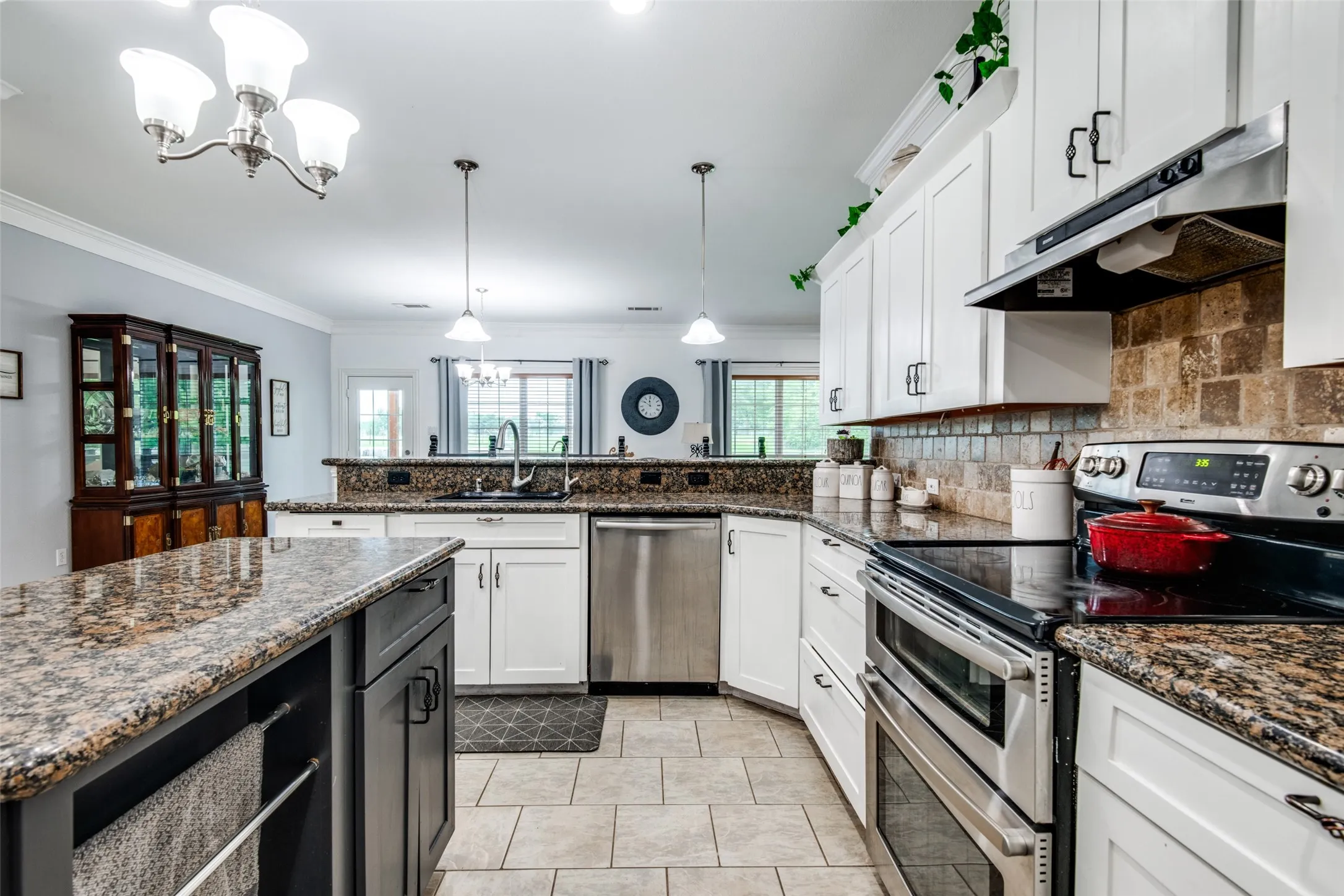 Single Family Residence For Sale in Hunt County , 9412 Private Road 2425, Poetry, Texas 75160, 5 Bedroom, 3 Bathroom, 2 Garage spaces, 3,359 Sqft, built in 2003, Preowned, mls#21254705, Real Estate Agent in Poetry, Homes For Sale in Hunt county, Homes For Sale in Poetry, Realtor in Poetry Texas, Real Estate Brokerage Independent Realty Texas, Luminita Cordes Realtor