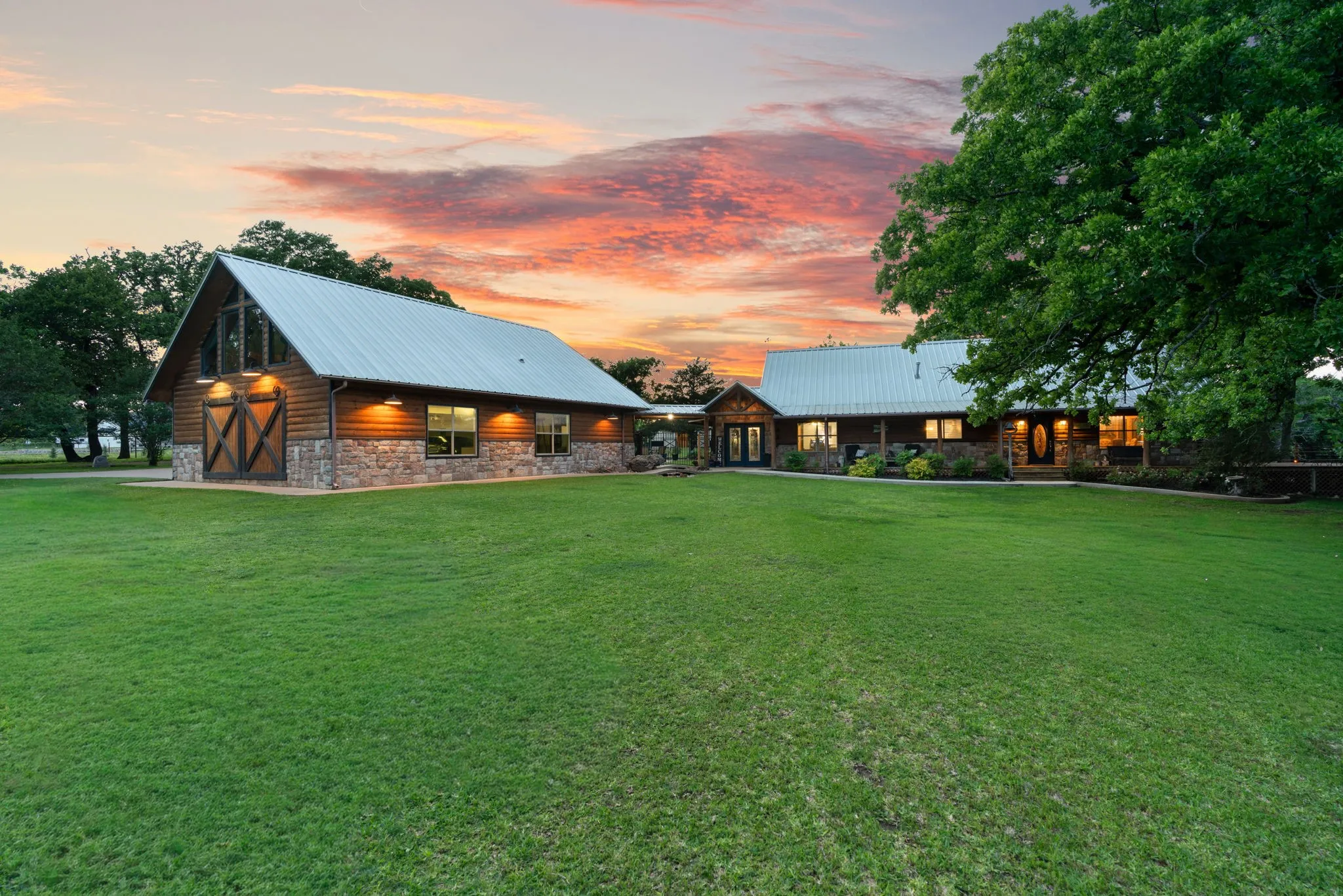 Farm For Sale in Johnson County , 9345 County Road 519, Alvarado, Texas 76009, 6 Bedroom, 7 Bathroom, 4 Garage spaces, 4,264 Sqft, built in 2000, mls#21256688, Real Estate Agent in Alvarado, Homes For Sale in Johnson county, Homes For Sale in Alvarado, Realtor in Alvarado Texas, Real Estate Brokerage Independent Realty Texas, Luminita Cordes Realtor