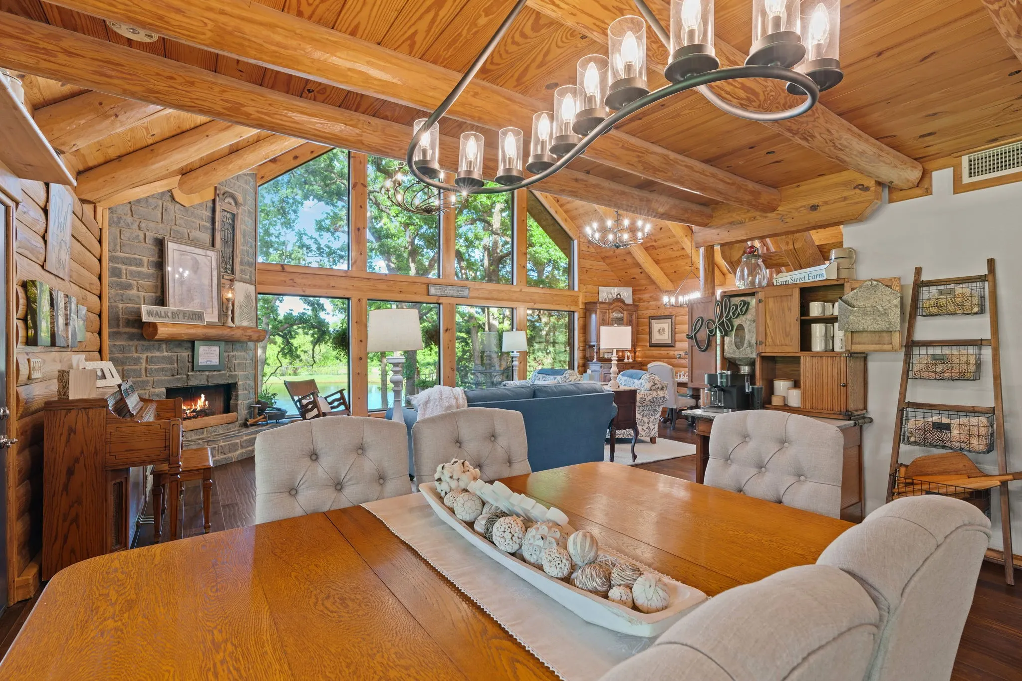 Farm For Sale in Johnson County , 9345 County Road 519, Alvarado, Texas 76009, 6 Bedroom, 7 Bathroom, 4 Garage spaces, 4,264 Sqft, built in 2000, mls#21256688, Real Estate Agent in Alvarado, Homes For Sale in Johnson county, Homes For Sale in Alvarado, Realtor in Alvarado Texas, Real Estate Brokerage Independent Realty Texas, Luminita Cordes Realtor