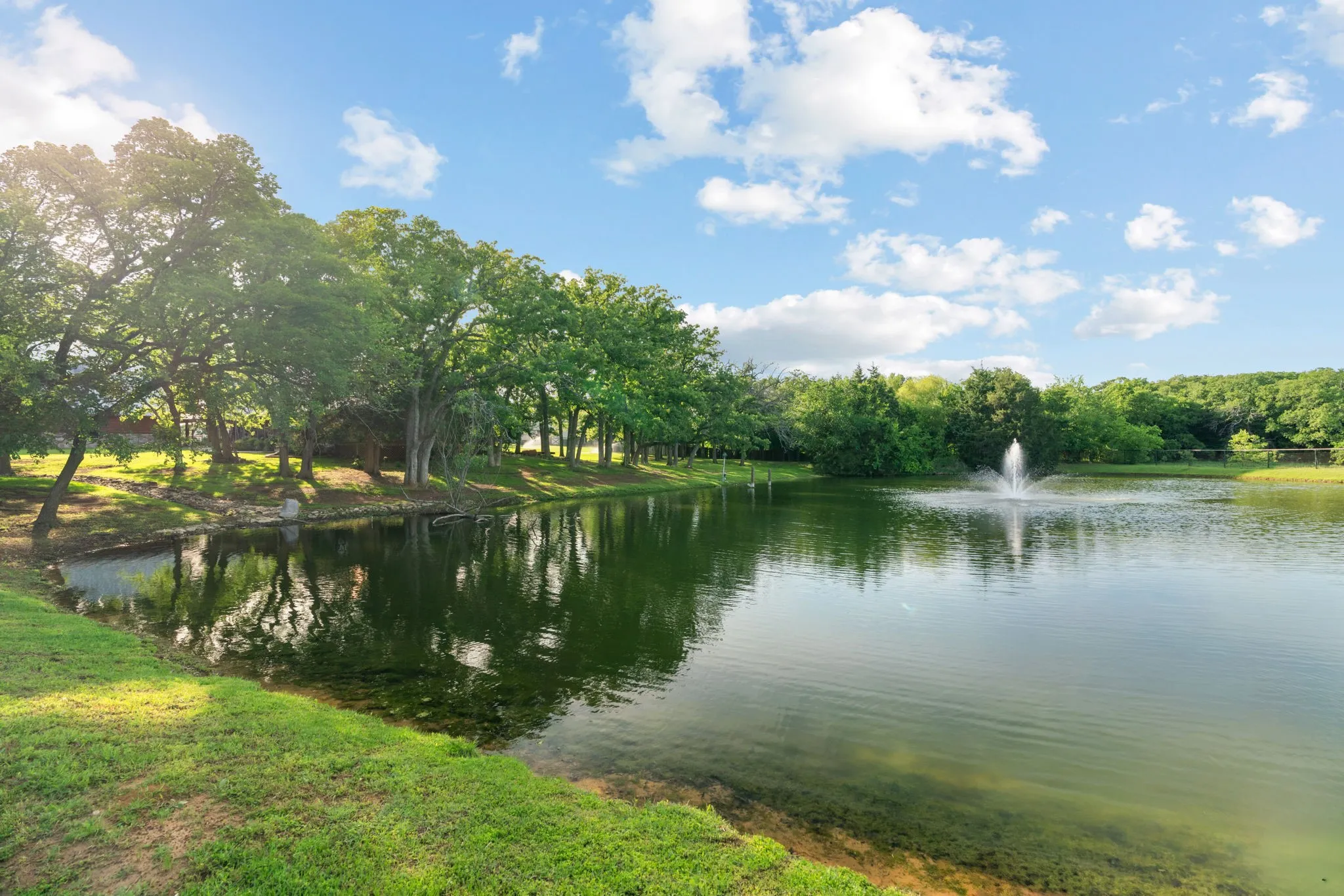 Farm For Sale in Johnson County , 9345 County Road 519, Alvarado, Texas 76009, 6 Bedroom, 7 Bathroom, 4 Garage spaces, 4,264 Sqft, built in 2000, mls#21256688, Real Estate Agent in Alvarado, Homes For Sale in Johnson county, Homes For Sale in Alvarado, Realtor in Alvarado Texas, Real Estate Brokerage Independent Realty Texas, Luminita Cordes Realtor
