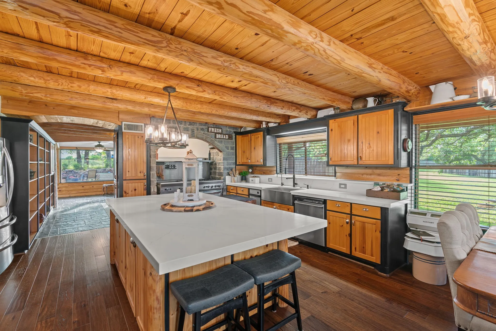 Farm For Sale in Johnson County , 9345 County Road 519, Alvarado, Texas 76009, 6 Bedroom, 7 Bathroom, 4 Garage spaces, 4,264 Sqft, built in 2000, mls#21256688, Real Estate Agent in Alvarado, Homes For Sale in Johnson county, Homes For Sale in Alvarado, Realtor in Alvarado Texas, Real Estate Brokerage Independent Realty Texas, Luminita Cordes Realtor