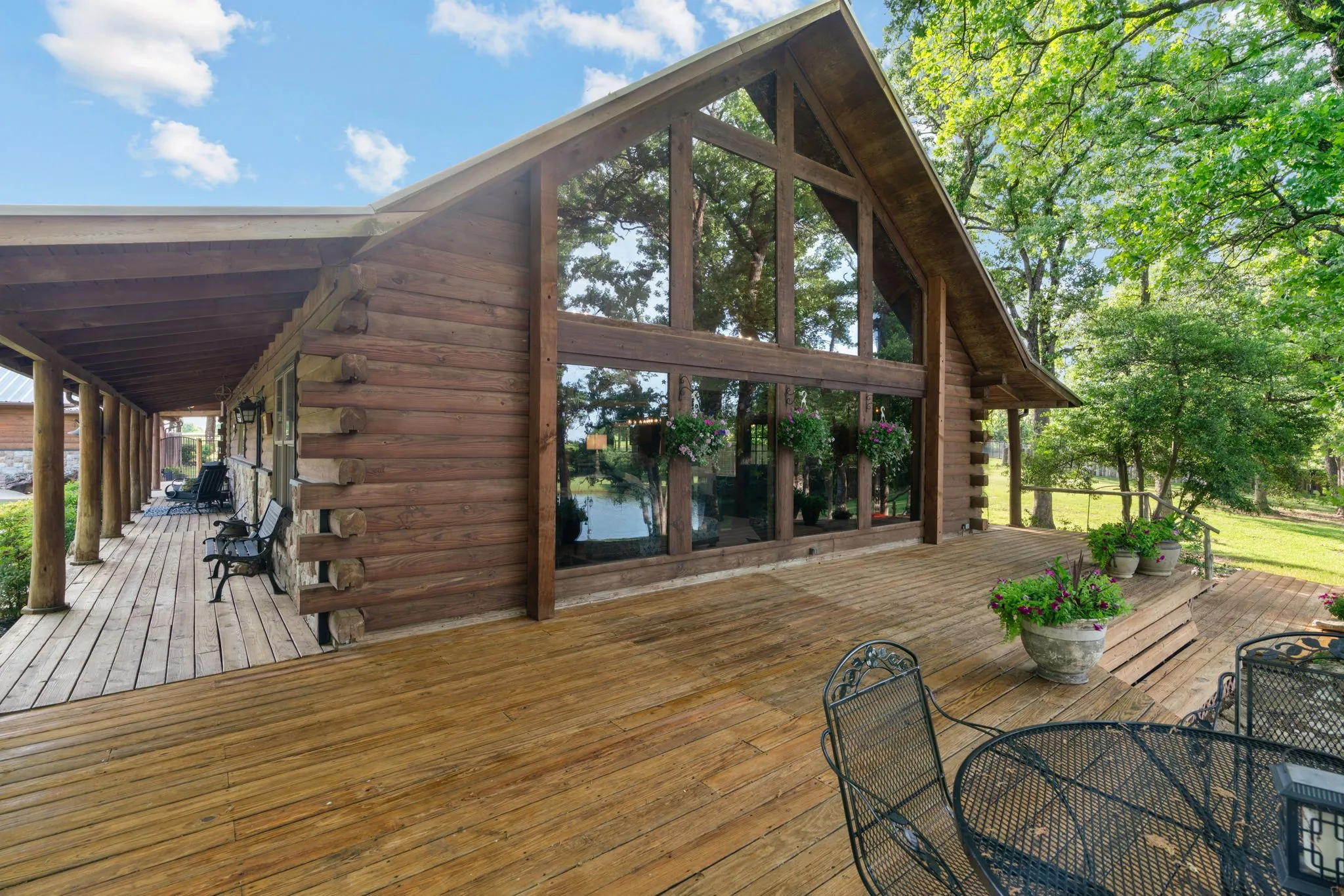 Farm For Sale in Johnson County , 9345 County Road 519, Alvarado, Texas 76009, 6 Bedroom, 7 Bathroom, 4 Garage spaces, 4,264 Sqft, built in 2000, mls#21256688, Real Estate Agent in Alvarado, Homes For Sale in Johnson county, Homes For Sale in Alvarado, Realtor in Alvarado Texas, Real Estate Brokerage Independent Realty Texas, Luminita Cordes Realtor