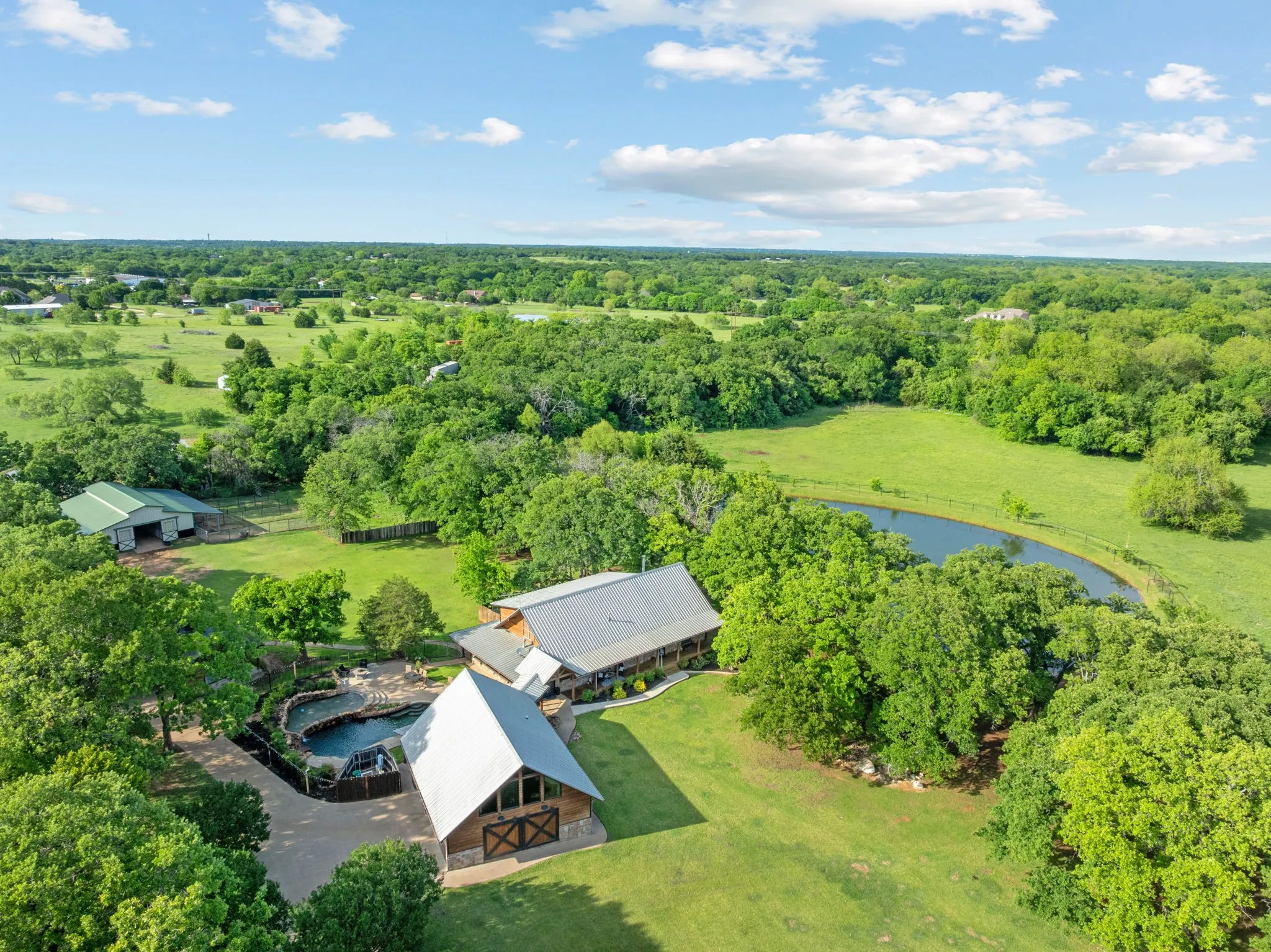Farm For Sale in Johnson County , 9345 County Road 519, Alvarado, Texas 76009, 6 Bedroom, 7 Bathroom, 4 Garage spaces, 4,264 Sqft, built in 2000, mls#21256688, Real Estate Agent in Alvarado, Homes For Sale in Johnson county, Homes For Sale in Alvarado, Realtor in Alvarado Texas, Real Estate Brokerage Independent Realty Texas, Luminita Cordes Realtor
