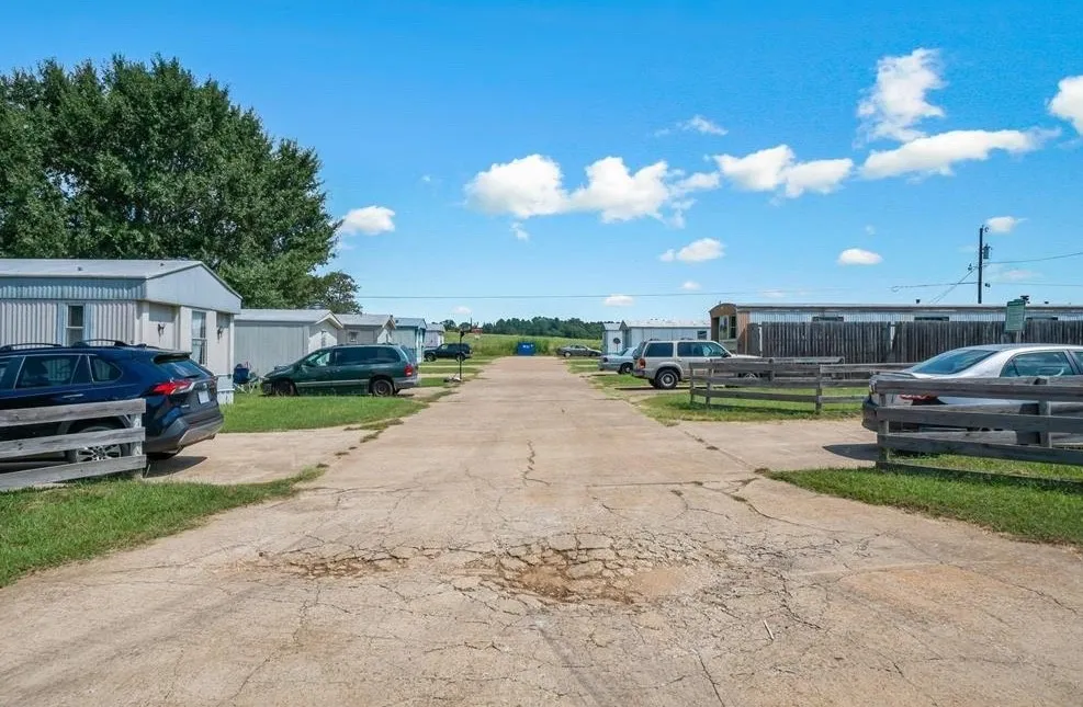 Business For Sale in Anderson County , 491 An County Road 432, Palestine, Texas 75803, 0, 0, Garage spaces, 0 Sqft, built in 2024, Preowned, Price $499,900, mls#21257252, Real Estate Agent in Palestine, Homes For Sale in Anderson county, Homes For Sale in Palestine, Realtor in Palestine Texas, Real Estate Brokerage Independent Realty Texas, Luminita Cordes Realtor