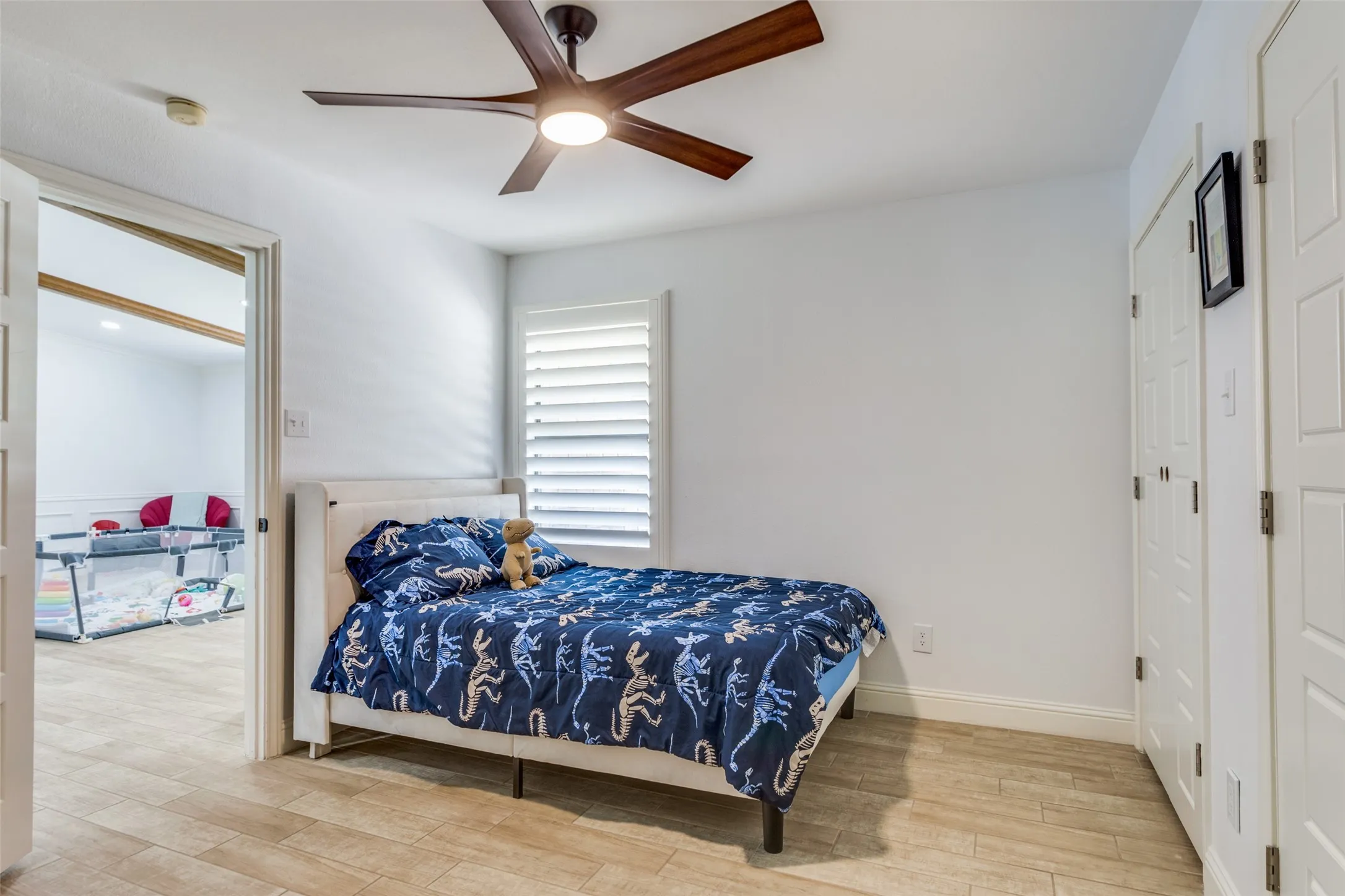 Single Family Residence For Sale in Tarrant County , 11905 Blue Creek Drive, Fort Worth, Texas 76008, 4 Bedroom, 4 Bathroom, 2 Garage spaces, 3,404 Sqft, built in 1984, Preowned, mls#21257185, Real Estate Agent in Fort Worth, Homes For Sale in Tarrant county, Homes For Sale in Fort Worth, Realtor in Fort Worth Texas, Real Estate Brokerage Independent Realty Texas, Luminita Cordes Realtor