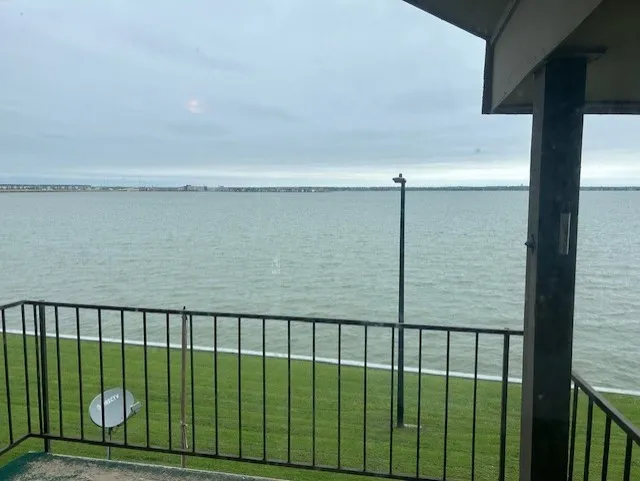 Condominium For Rent in Dallas County , 4610 Chaha Road 206, Garland, Texas 75043, 1 Bedroom, 1 Bathroom, Garage spaces, 626 Sqft, built in 1981, Preowned, mls#21257269, Real Estate Agent in Garland, Homes For Rent in Dallas county, Homes For Rent in Garland, Realtor in Garland Texas, Real Estate Brokerage Independent Realty Texas, Luminita Cordes Realtor