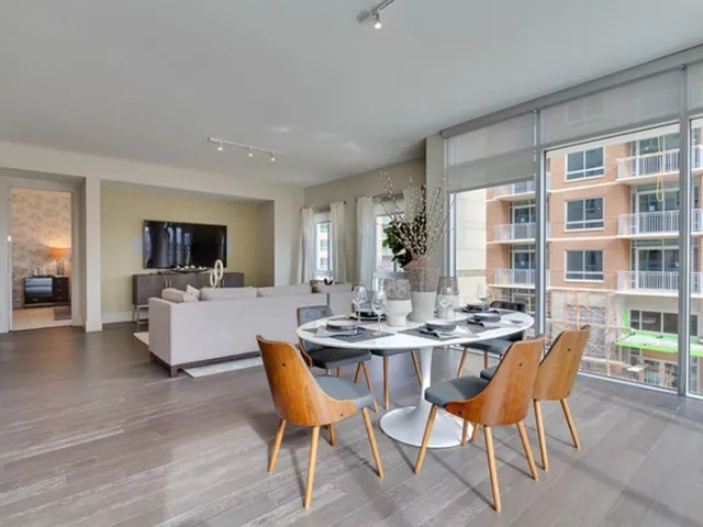 MODEL HOME!