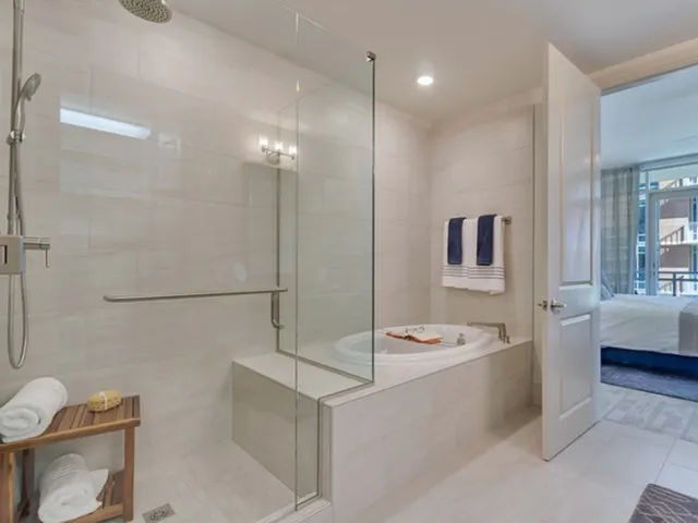 MODEL HOME!