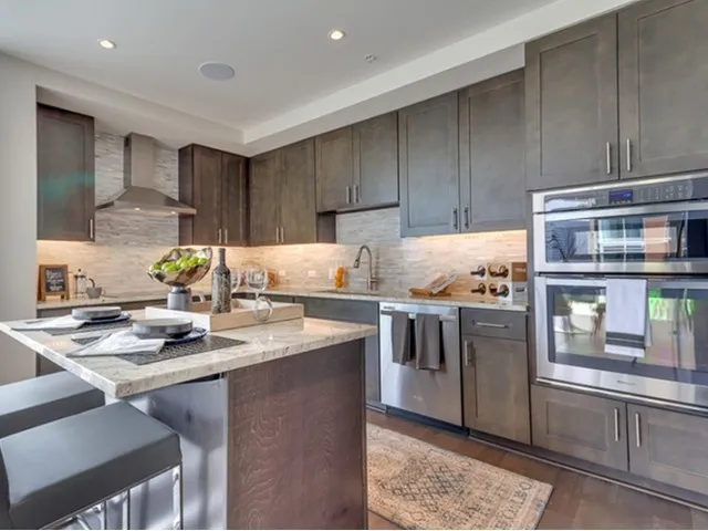 MODEL HOME!