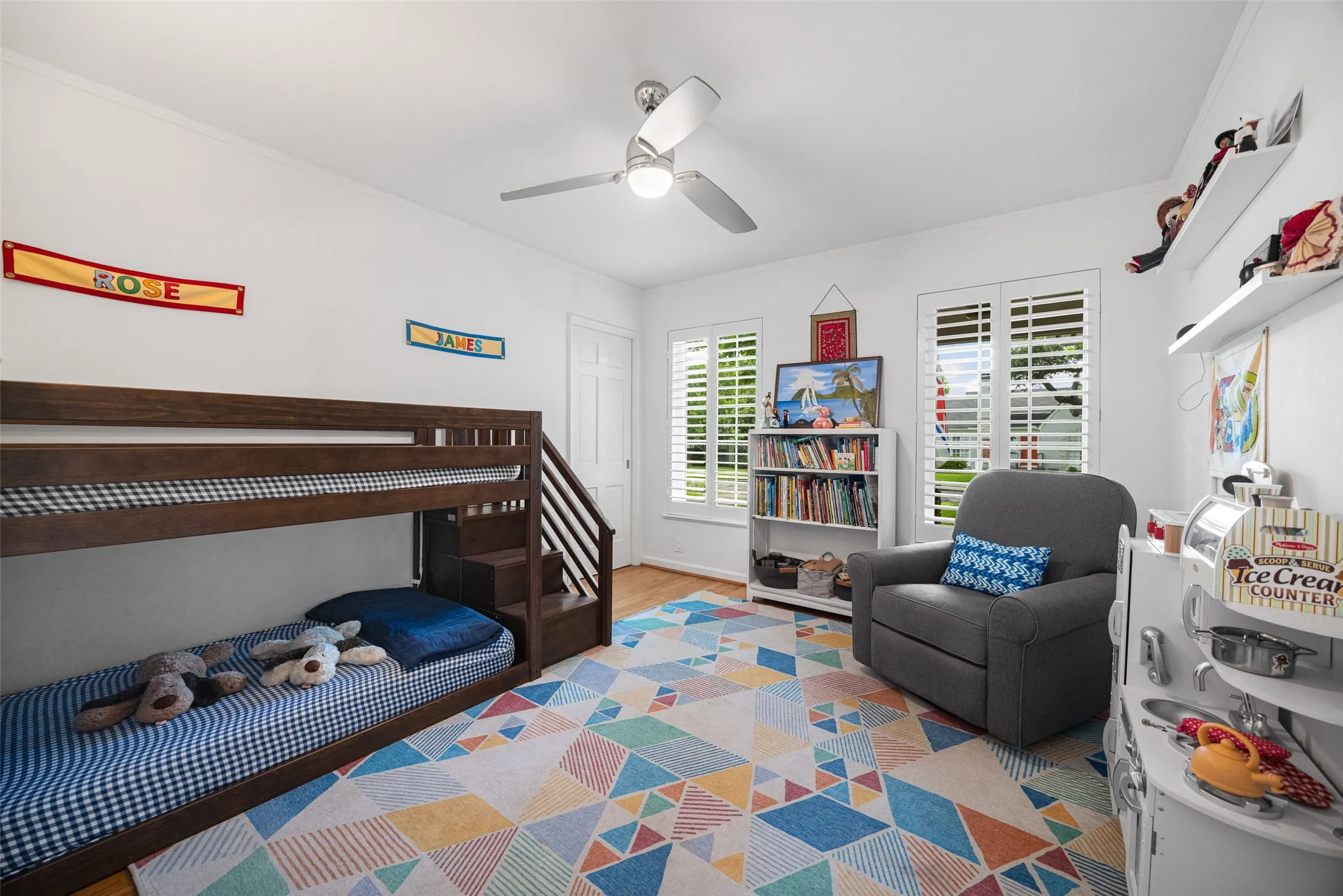 Single Family Residence For Sale in Dallas County , 6133 Kenwood Avenue, Dallas, Texas 75214, 2 Bedrooms, 3 Bathrooms, 1 Garage spaces, 1,871 Sqft, built in 1942, Preowned, Price $780,000, mls#21255975, Real Estate Agent in Dallas, Homes For Sale in Dallas county, Homes For Sale in Dallas, Realtor in Dallas Texas, Real Estate Brokerage Independent Realty Texas, Luminita Cordes Realtor