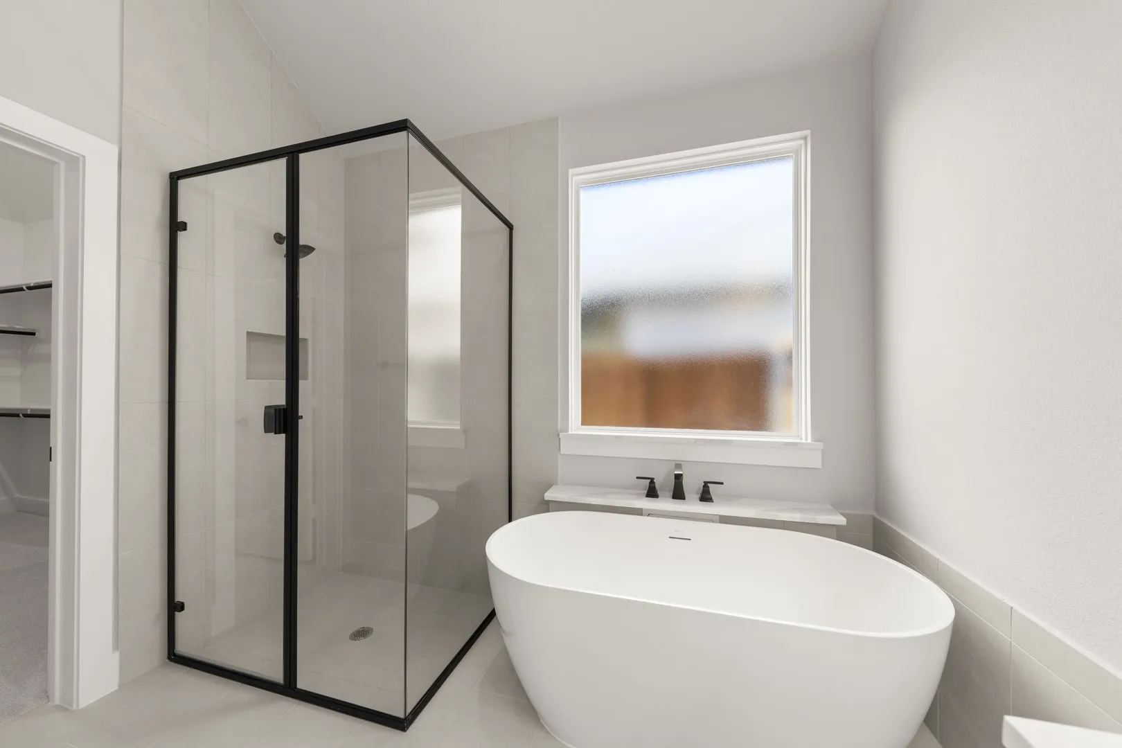 21. 517 Bristle - Bath (2)