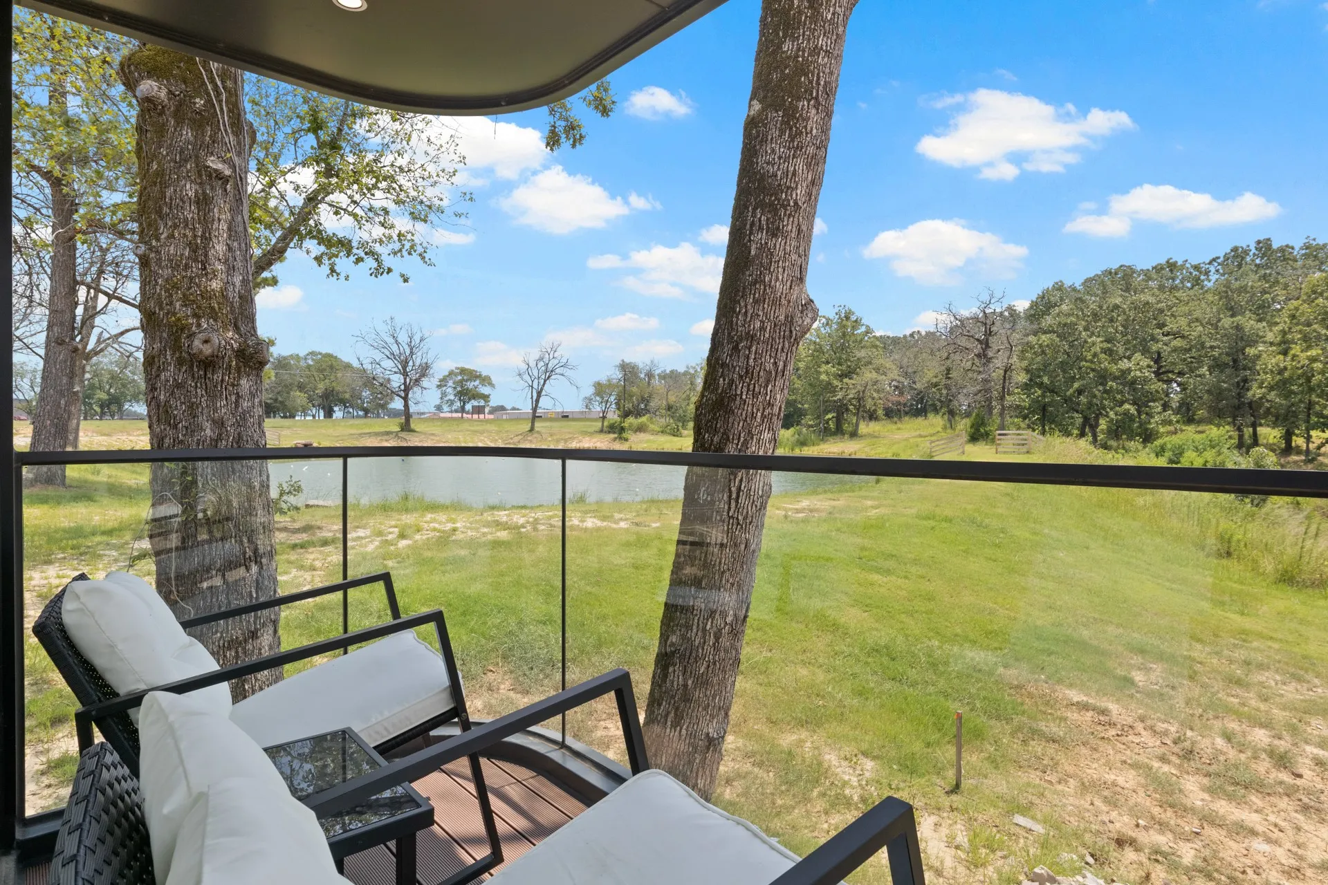 Mobile Home For Sale in Titus County , 50 CR 5227 124, Mt Pleasant, Texas 75455, 1 Bedroom, 1 Bathroom, Garage spaces, 399 Sqft, built in 2024, mls#21257199, Real Estate Agent in Mt Pleasant, Homes For Sale in Titus county, Homes For Sale in Mt Pleasant, Realtor in Mt Pleasant Texas, Real Estate Brokerage Independent Realty Texas, Luminita Cordes Realtor