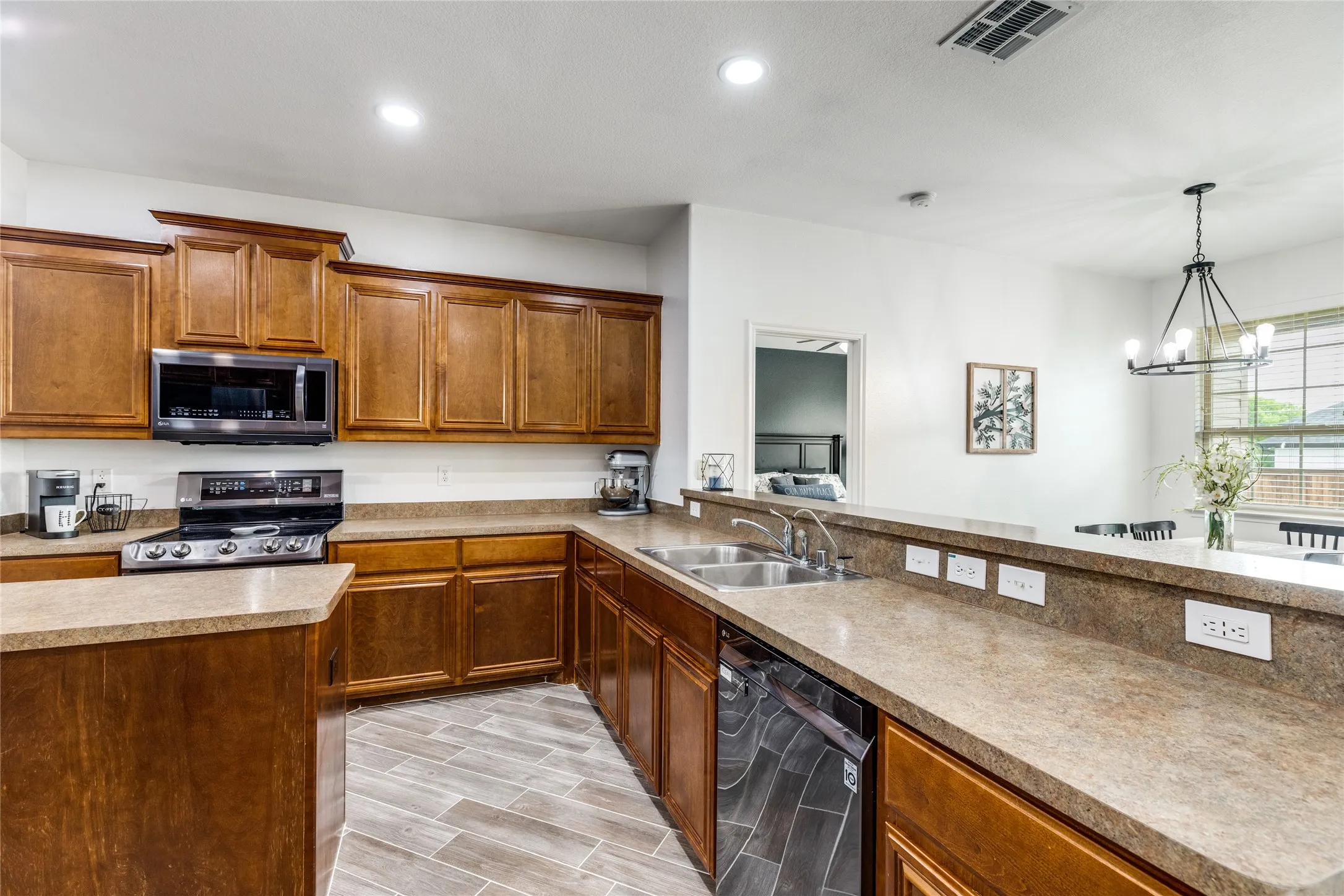 Numerous cabinets for any kitchen goodies.