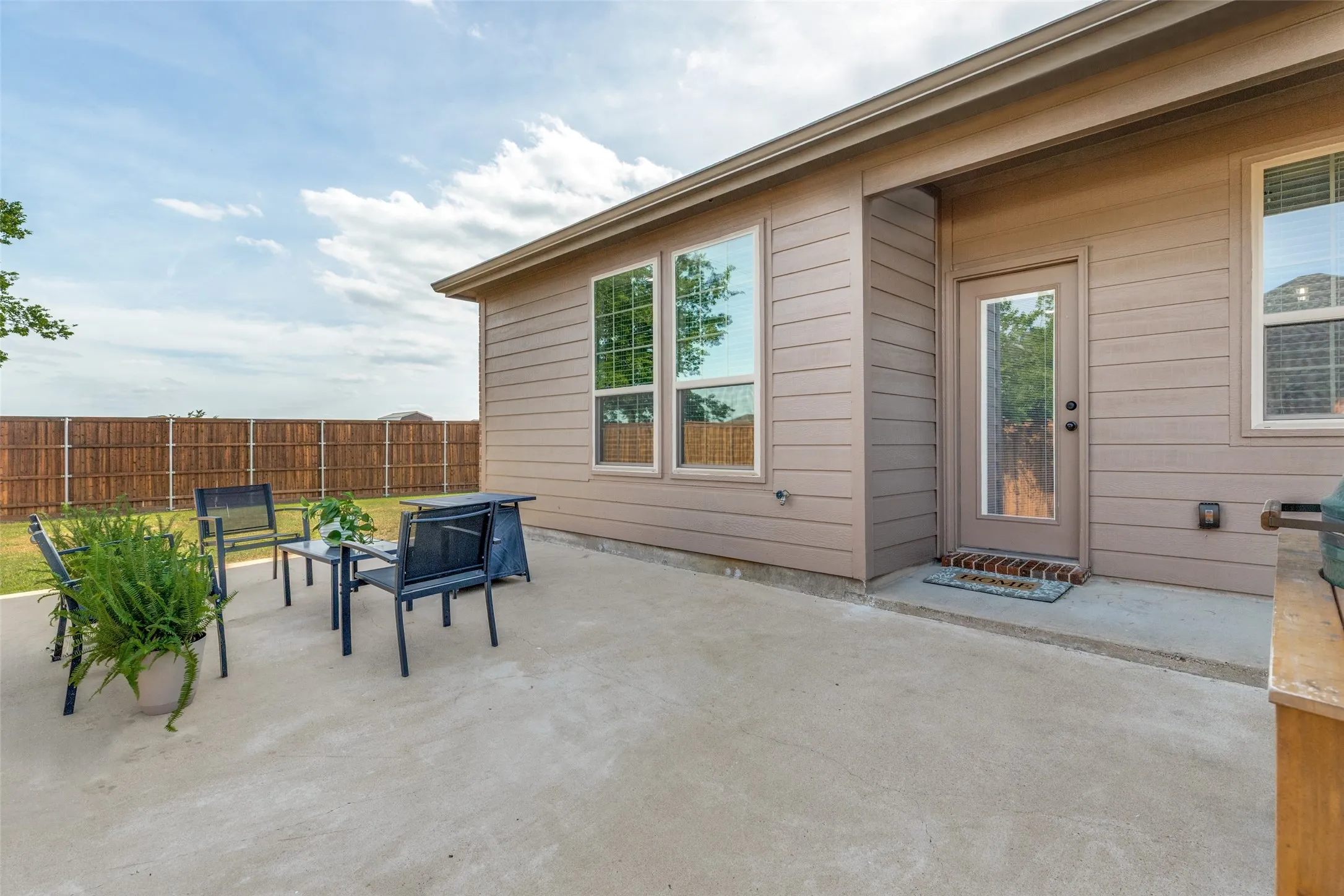 Perfect for patio dining and entertainment.
